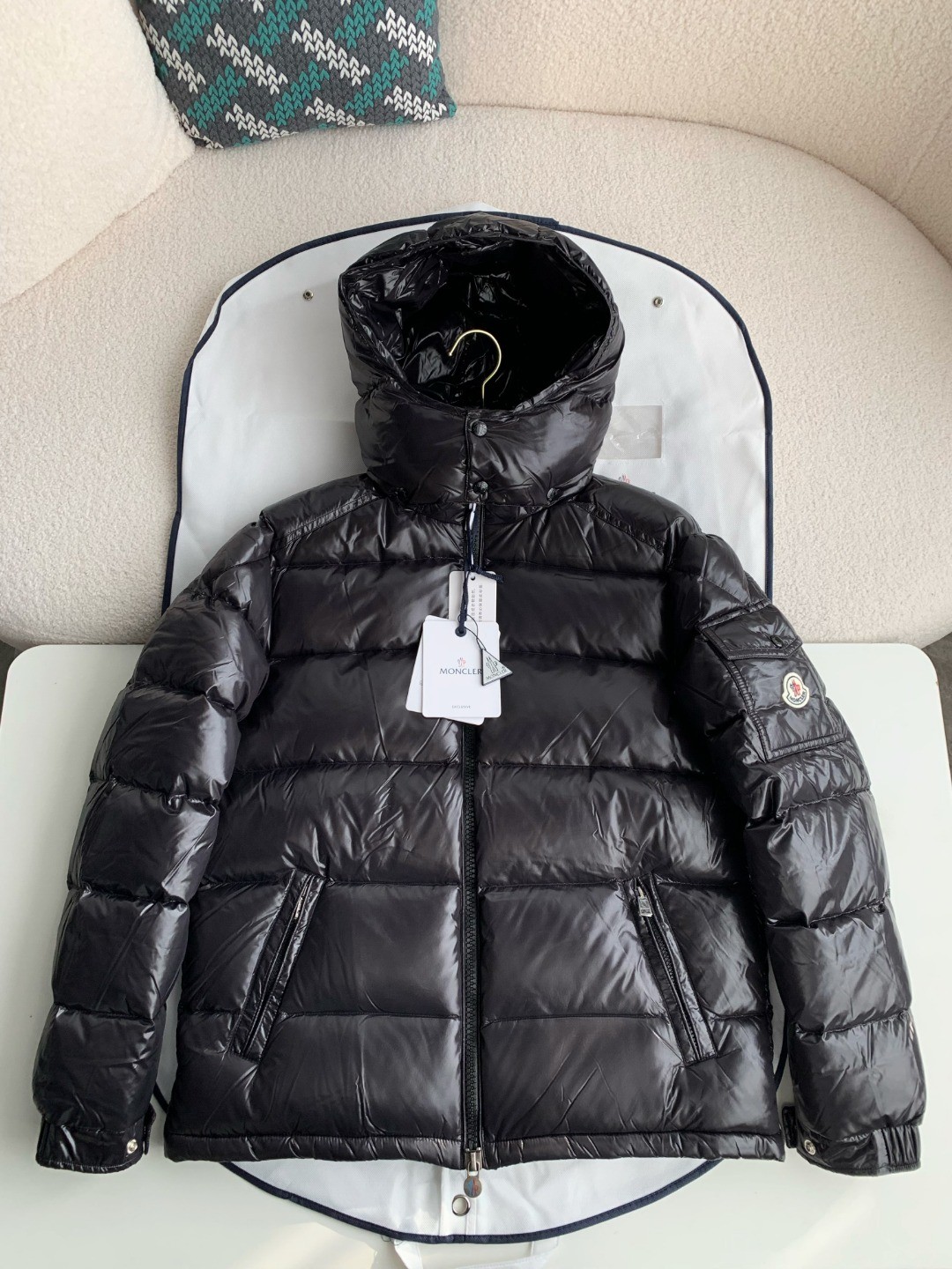 MONCLER MONTBELIARD DOWN JACK ET