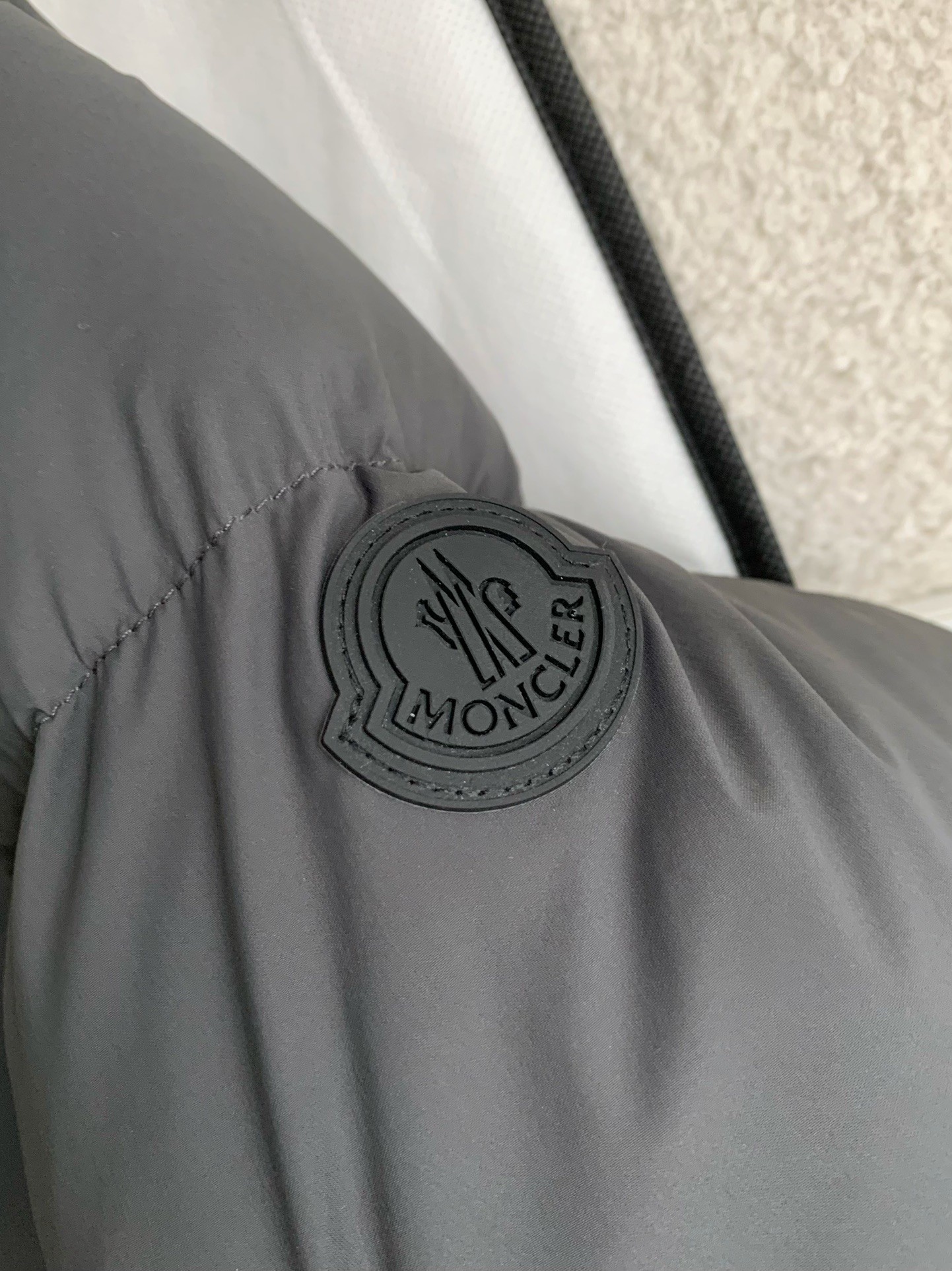 Moncler Montbeliard down jacket