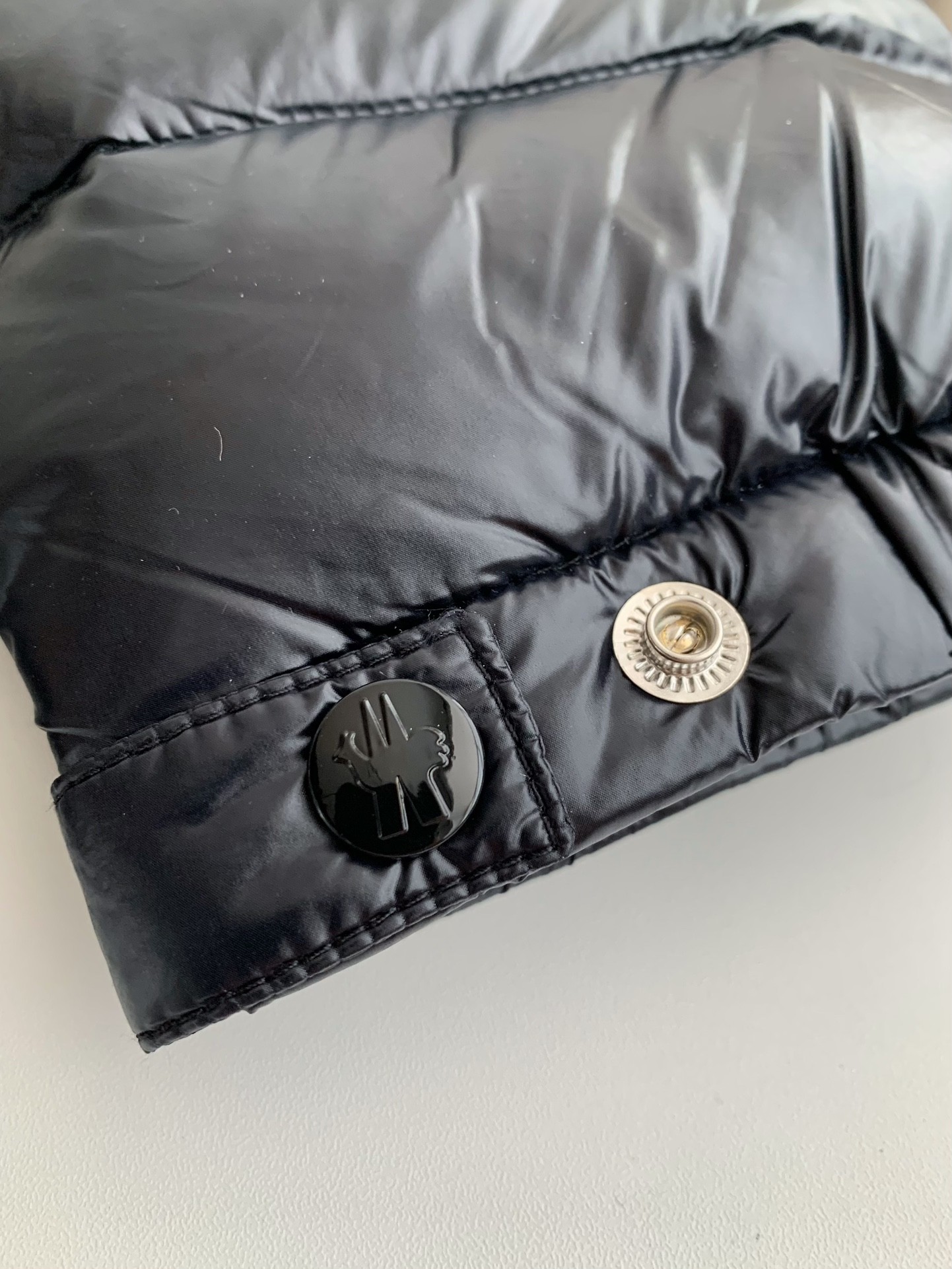 Moncler Montbeliard down jacket