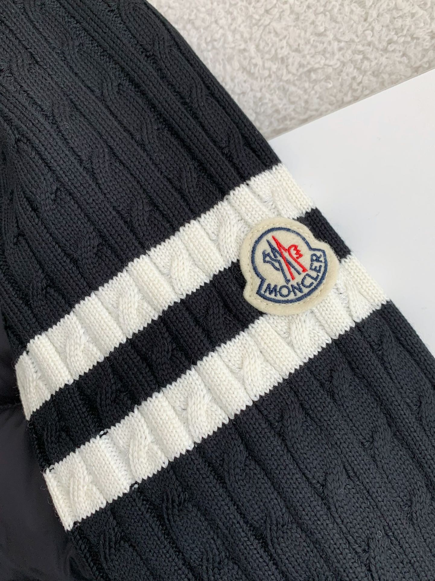 Moncler Montbeliard down jacket