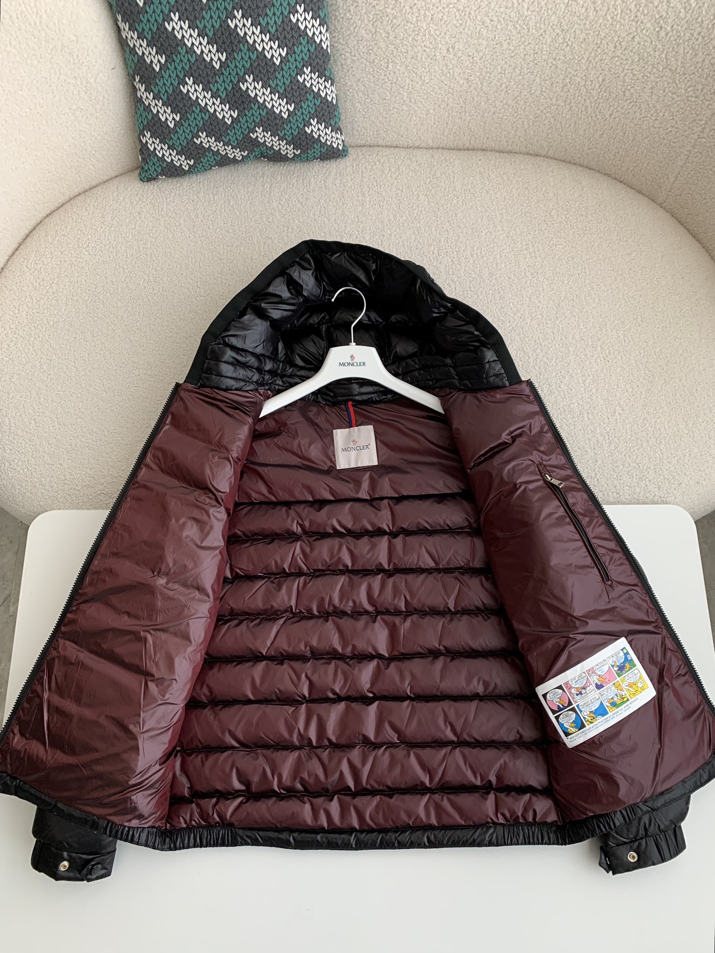 Moncler Montbeliard down jacket