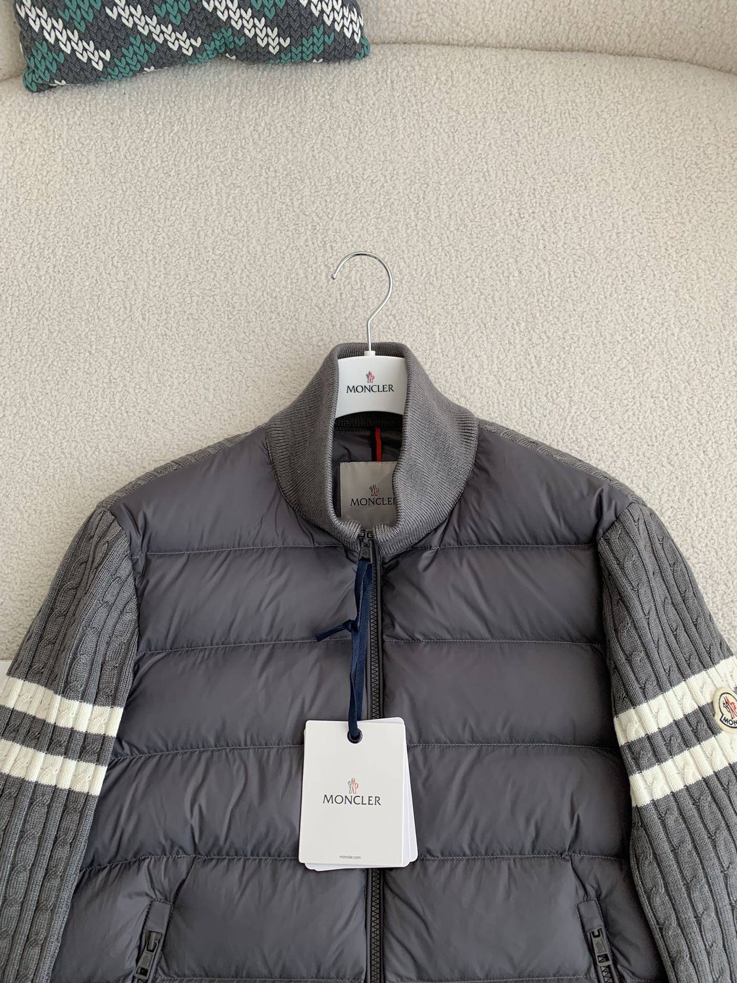 Moncler Montbeliard down jacket