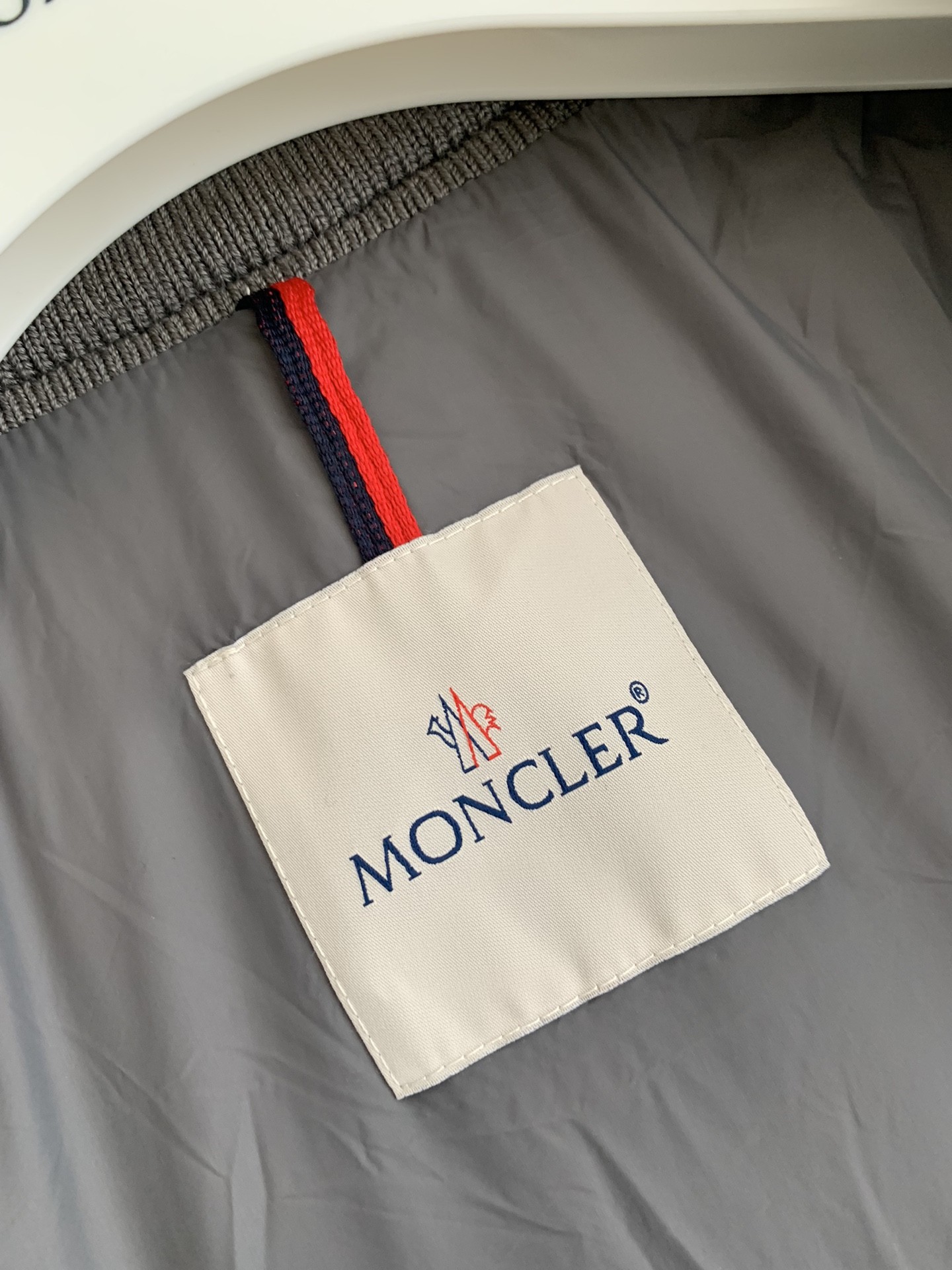 Moncler Montbeliard down jacket