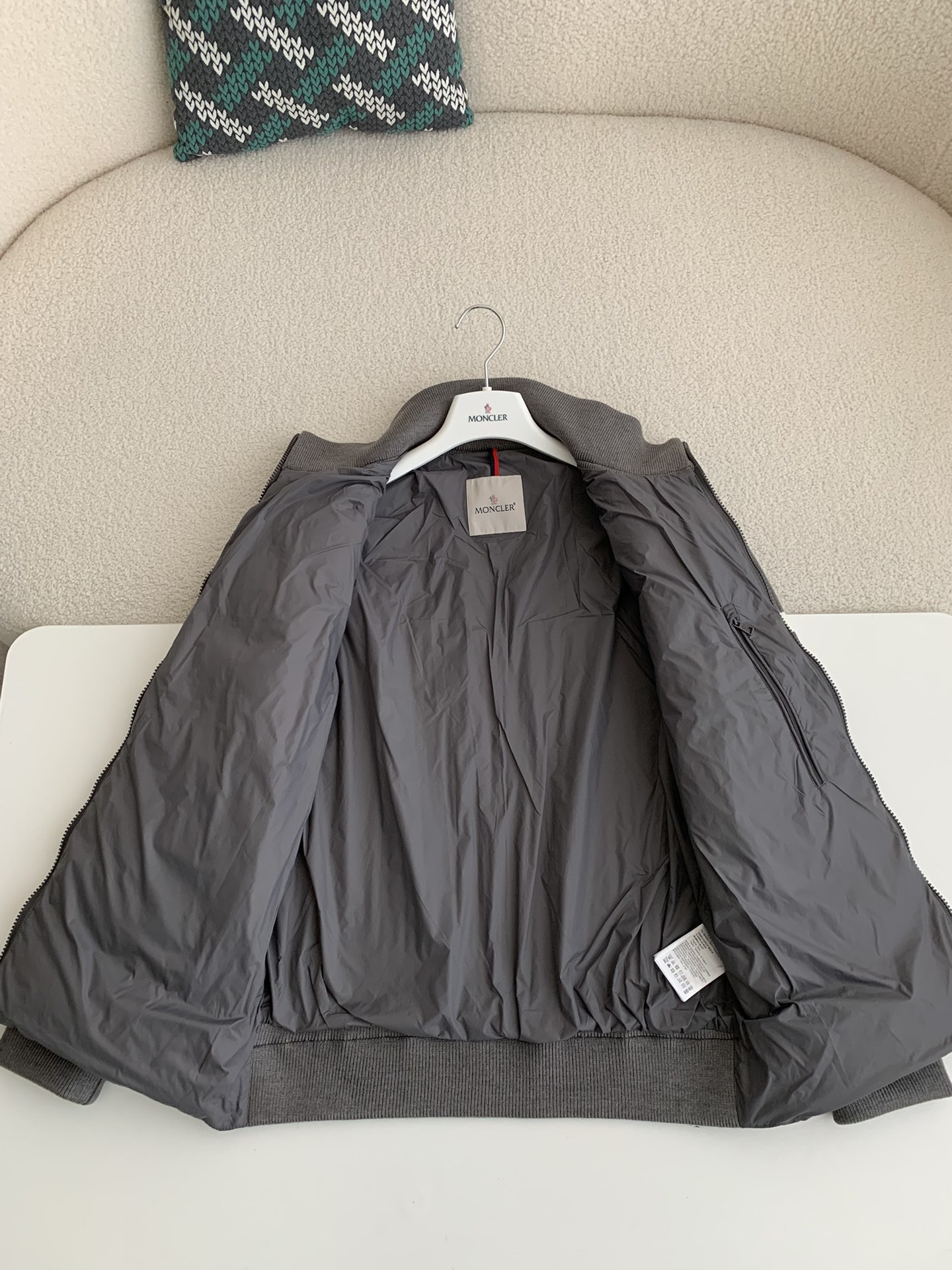 Moncler Montbeliard down jacket