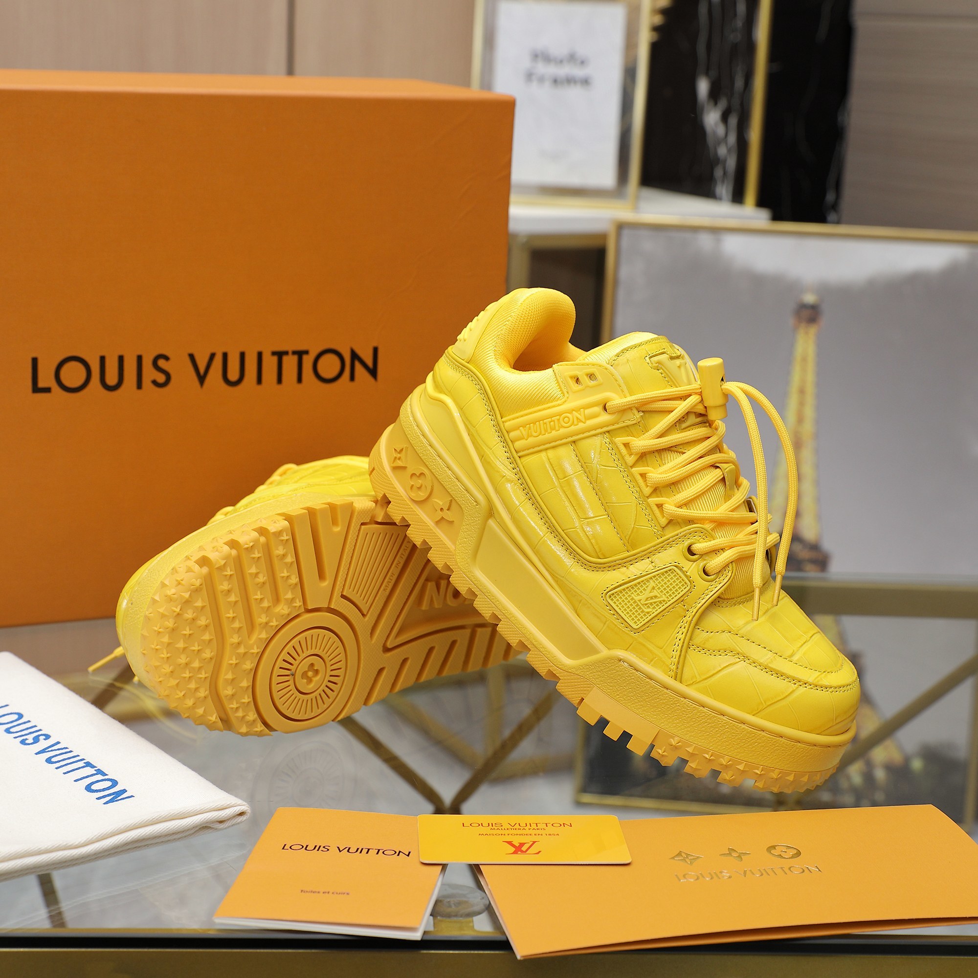 1ACN2M LV Trainer Maxi Sneaker louis vuitton shoes duplicate