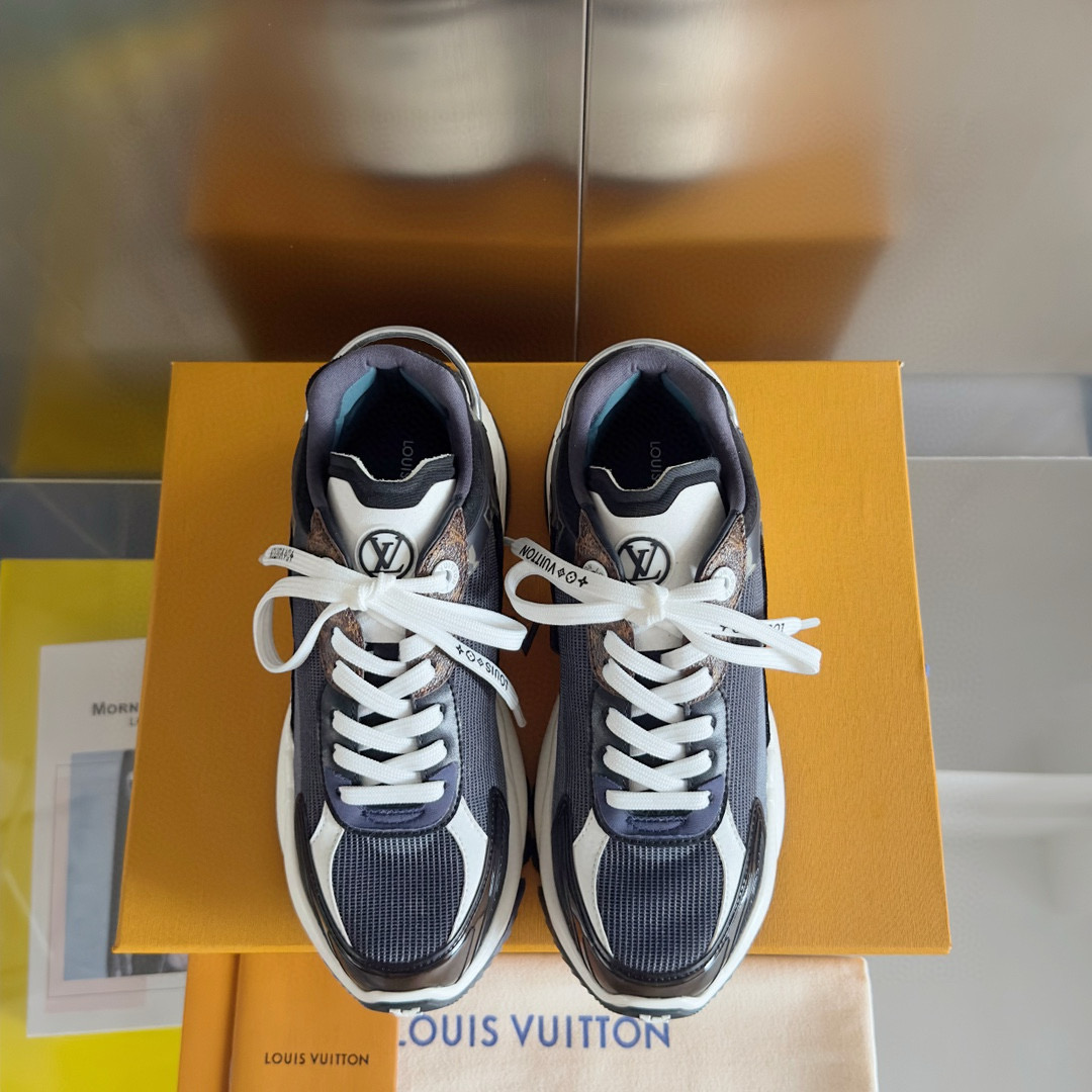 1AAP5L Run 55 Sneaker LOUIS VUITTON 