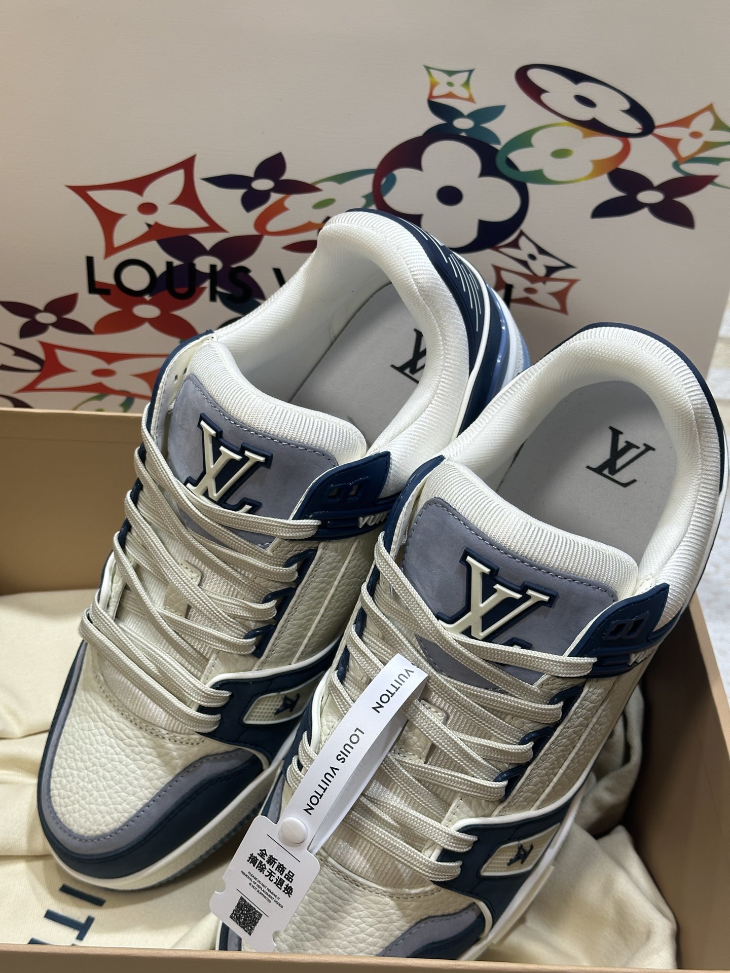 1ABLUR LV Trainer Sneaker Louis Vuitton Trainer Sneakers