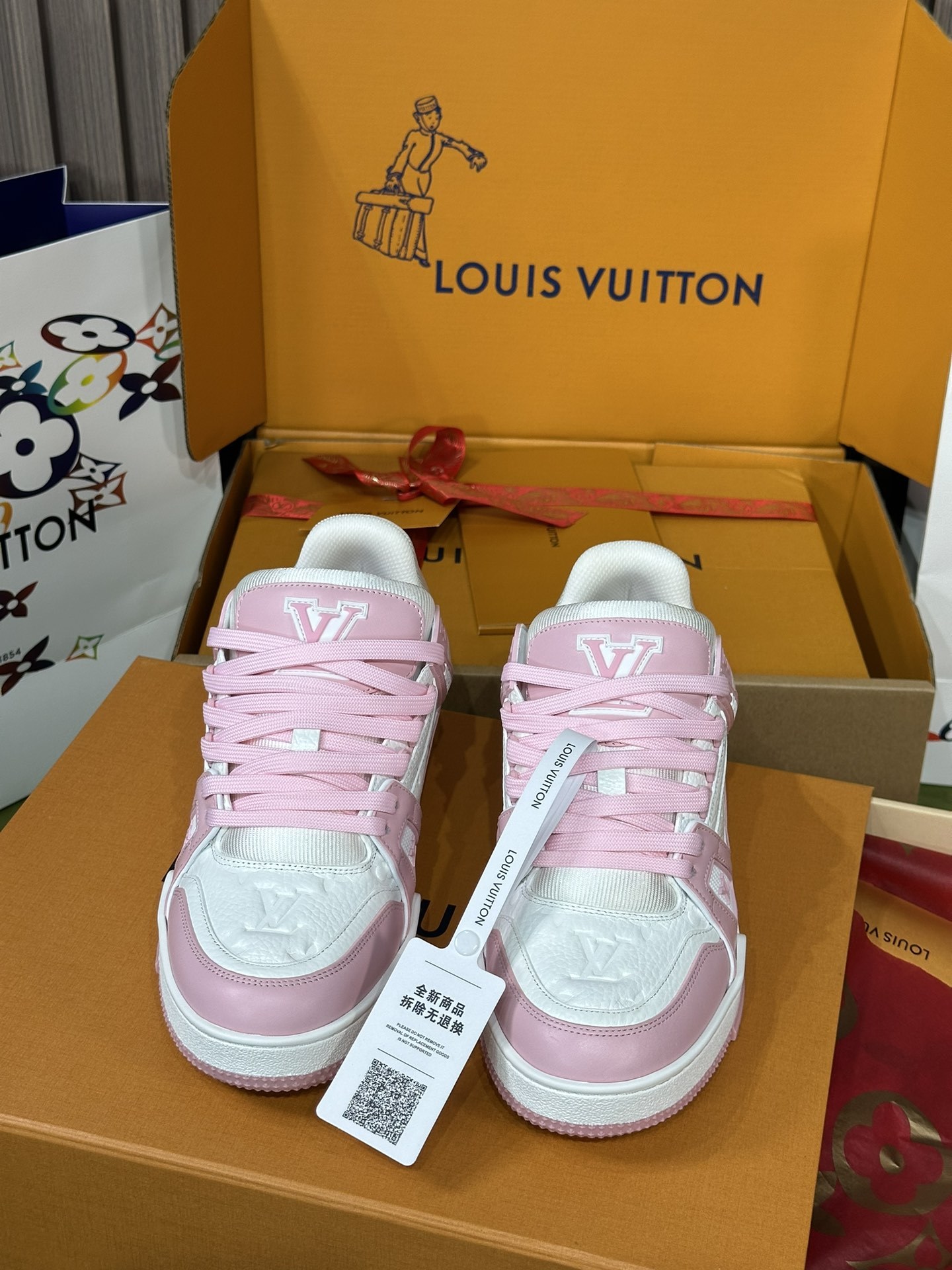 1ABOEK LV Trainer Sneaker Louis Vuitton Trainer Sneakers