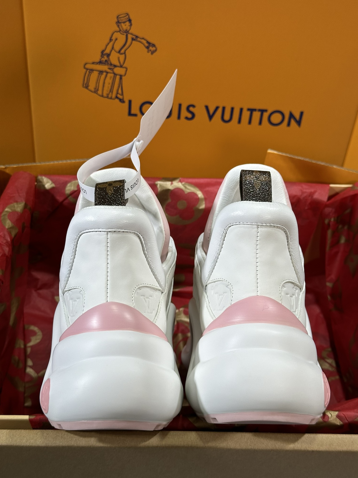 1AD27Z LV ARCHLIGHT LV duplicate Louis Vuitton Trainer Sneakers