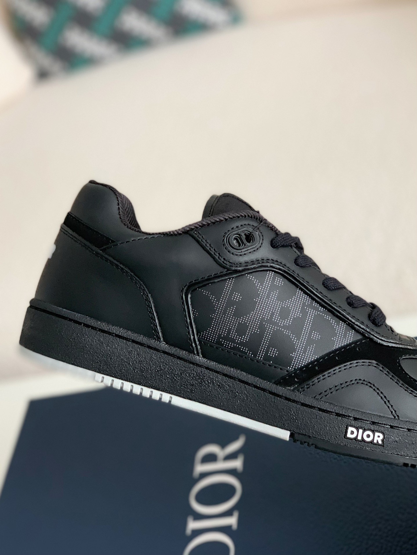 DIOR HIGH LEVEL B27 Sneaker