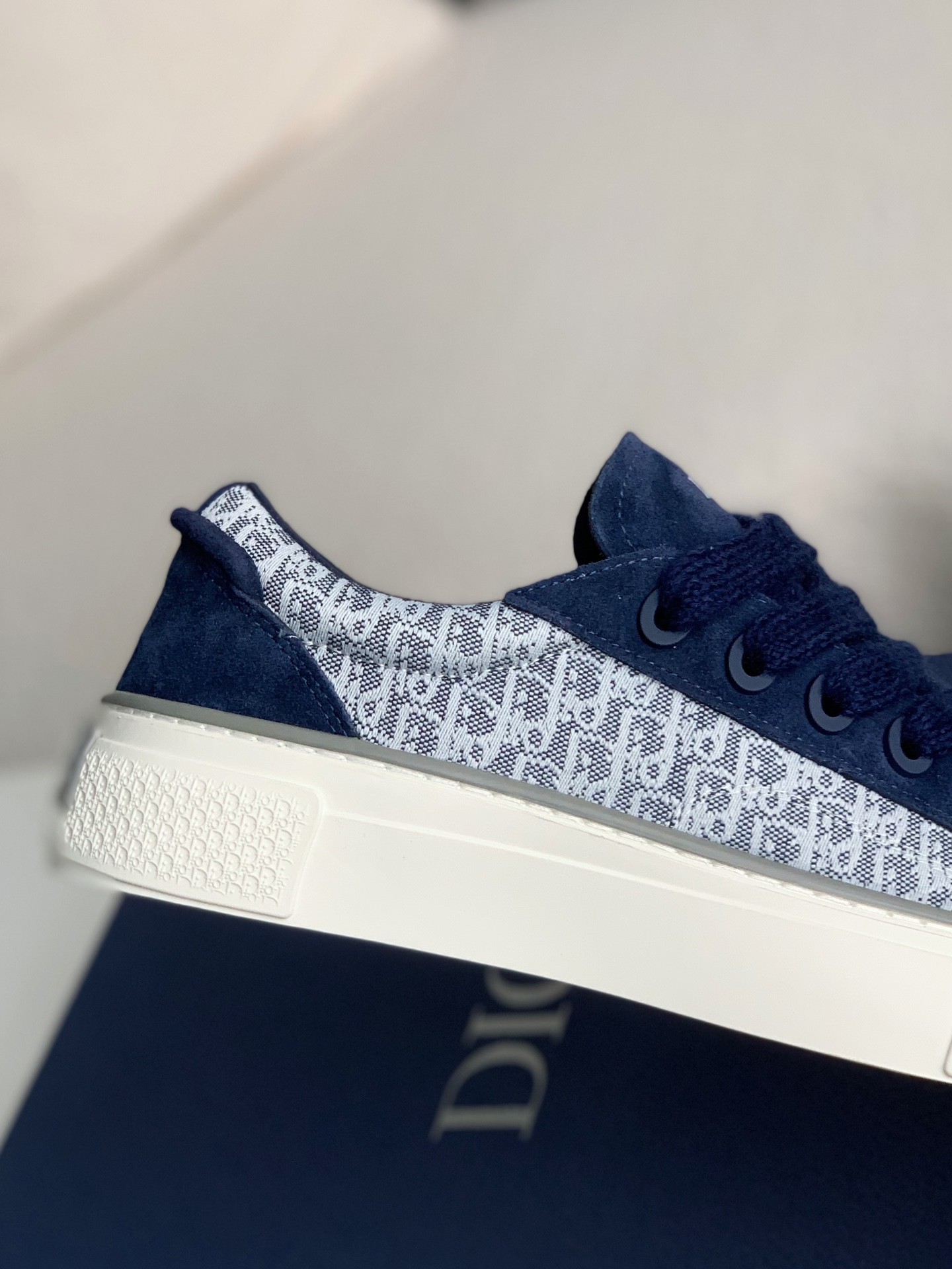 DIOR New B33 Sneaker