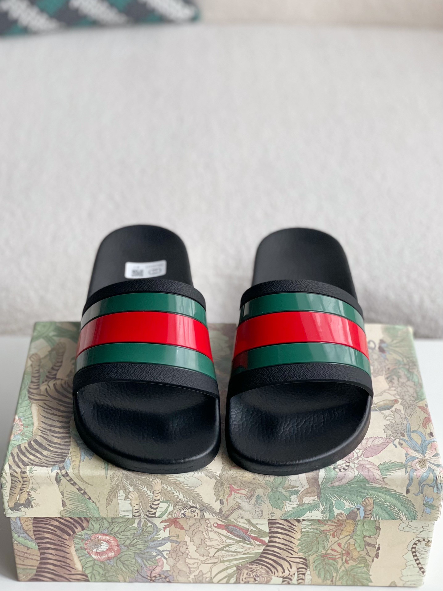 Gucci sandals