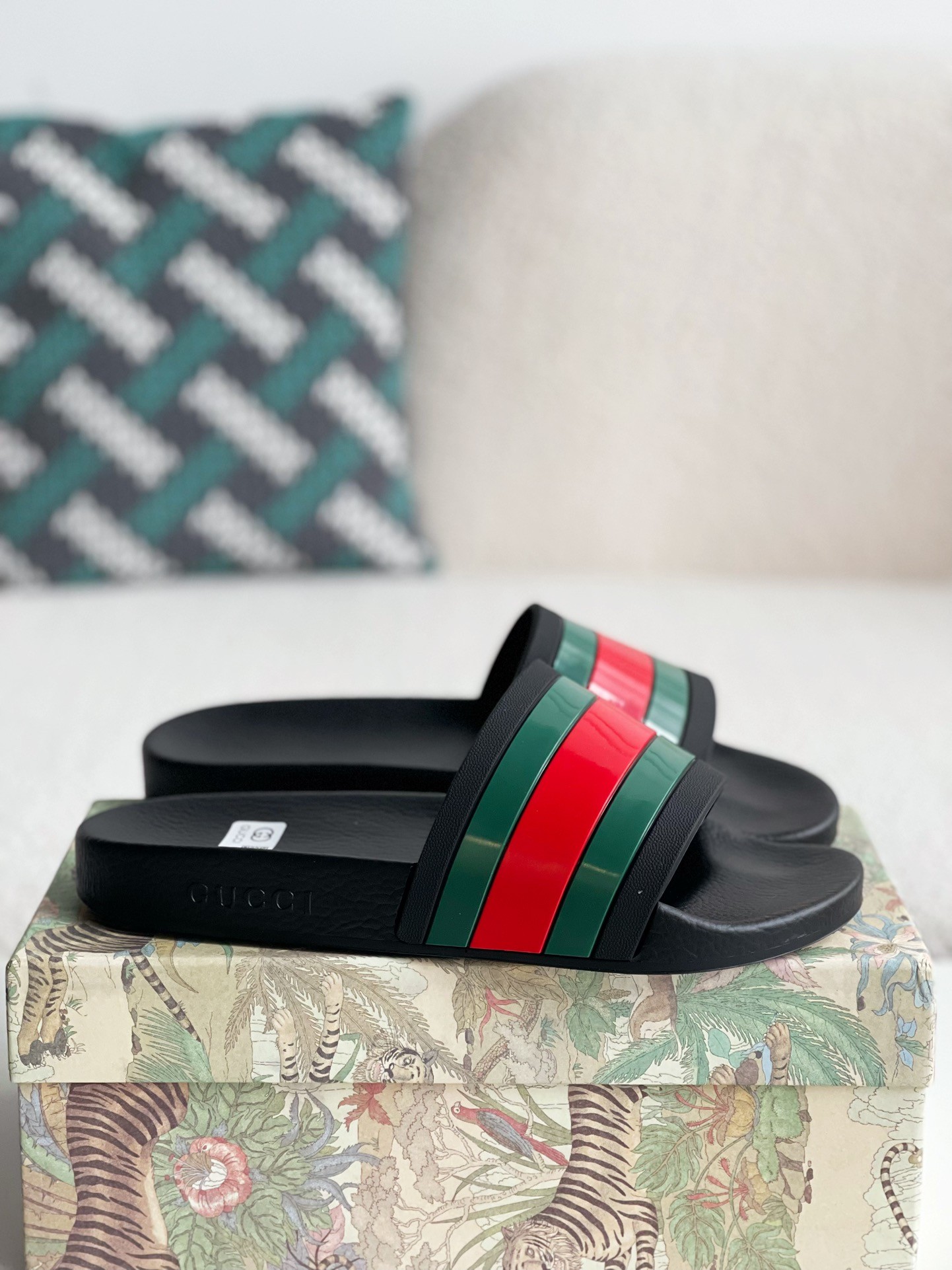 Gucci sandals