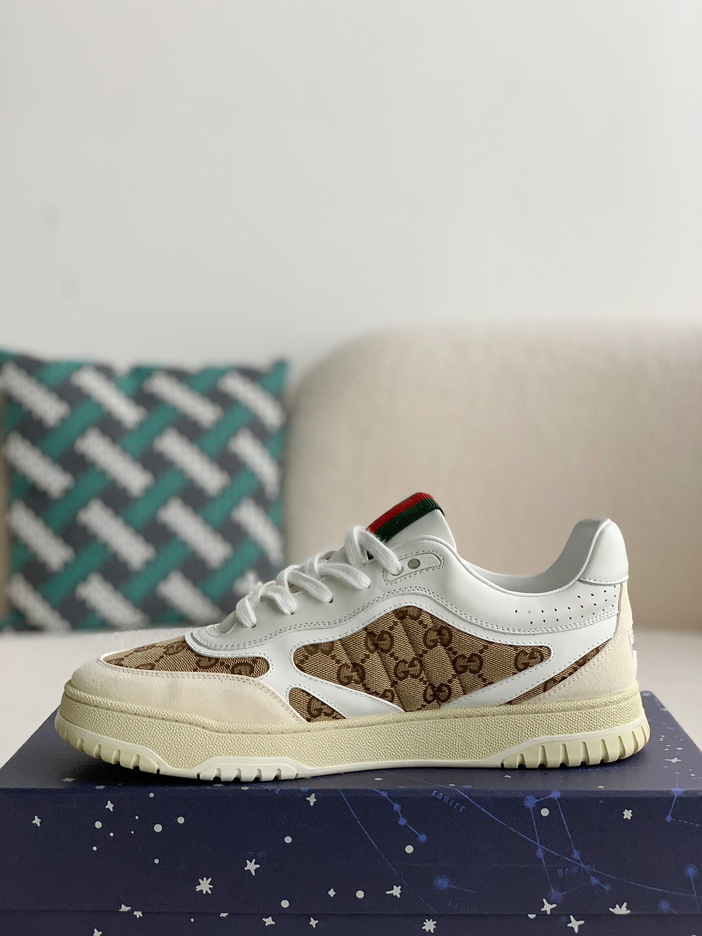 Gucci sneakers white