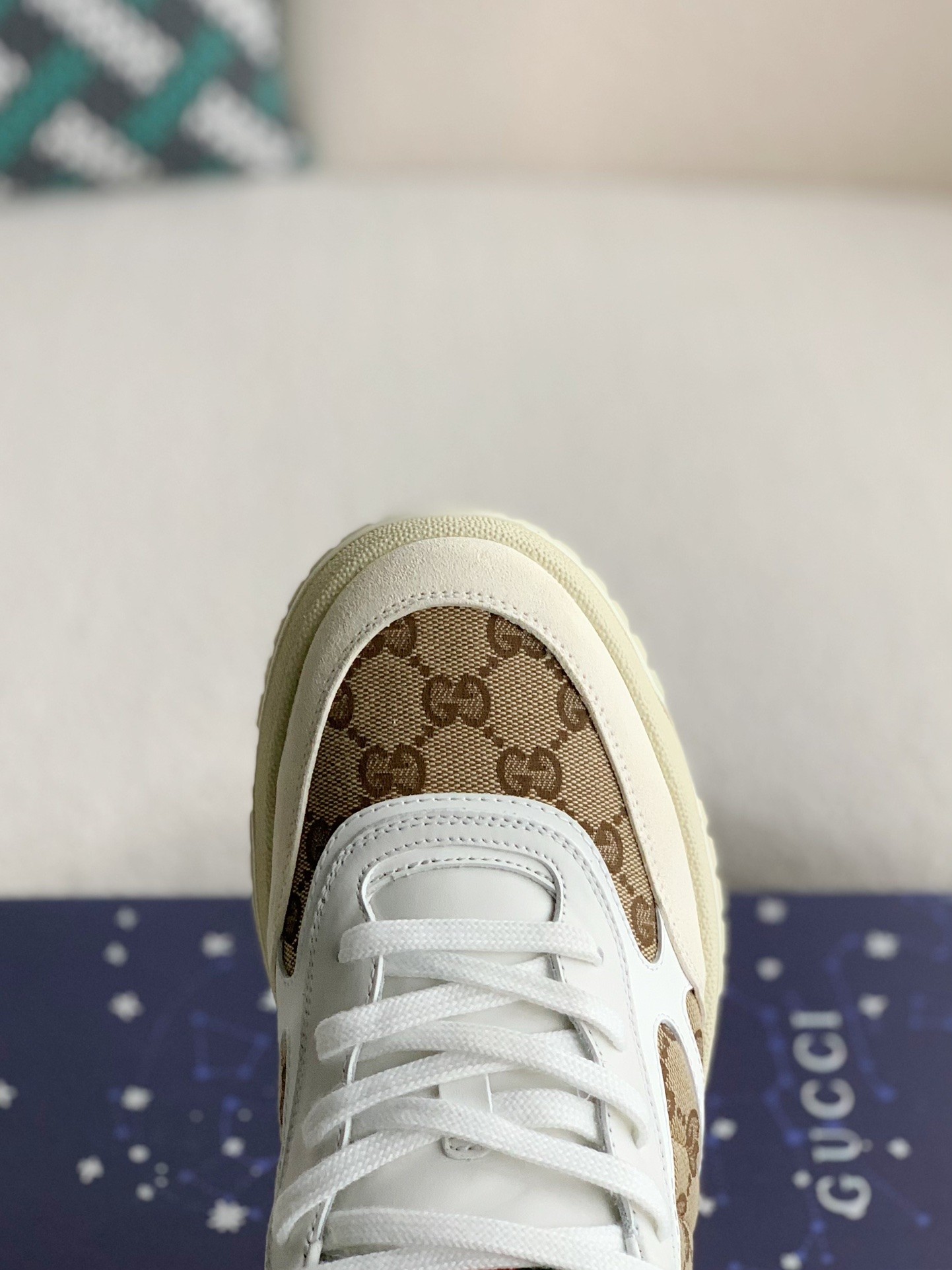 Gucci sneakers white