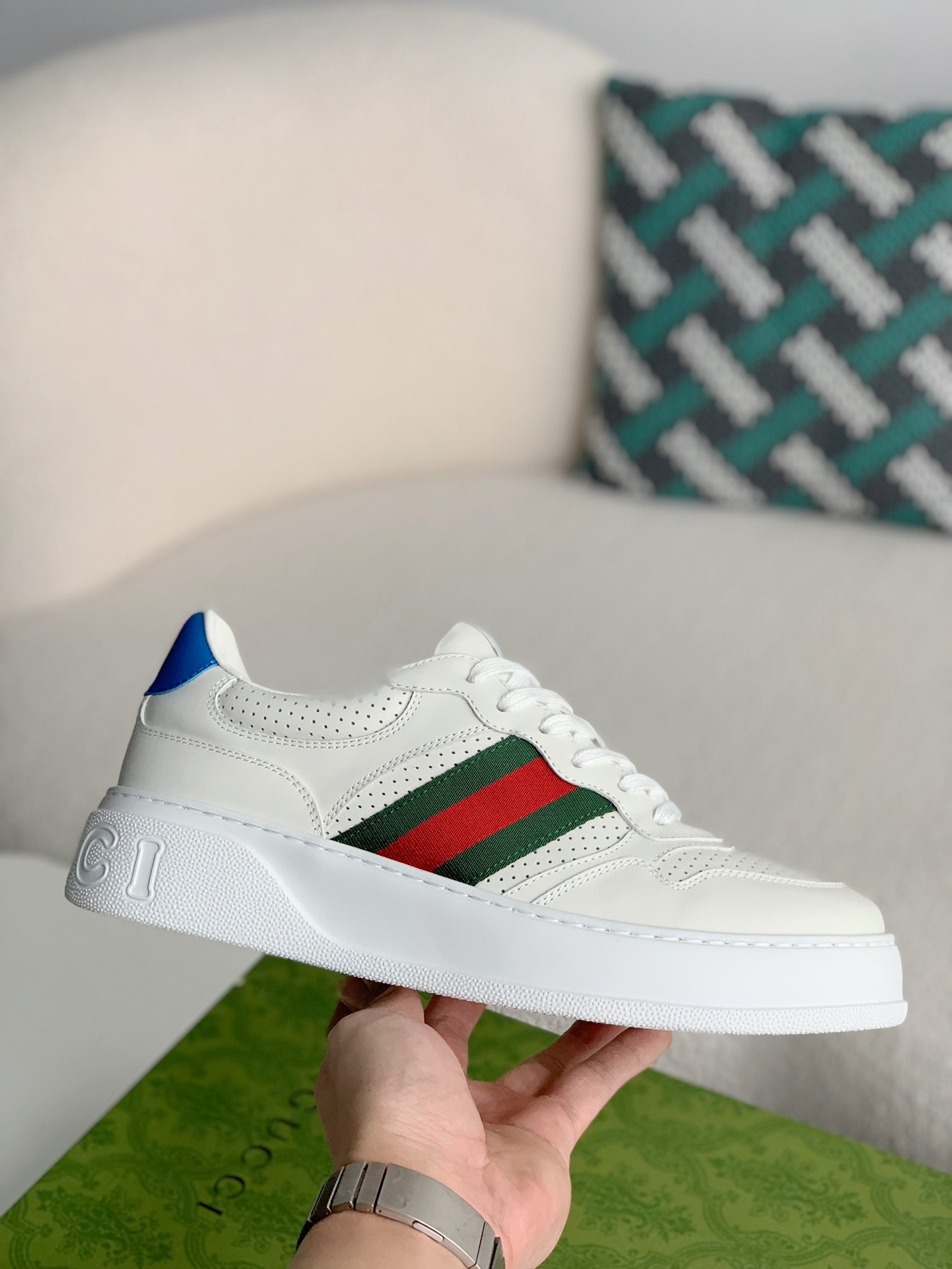 Gucci sneakers Cowhide