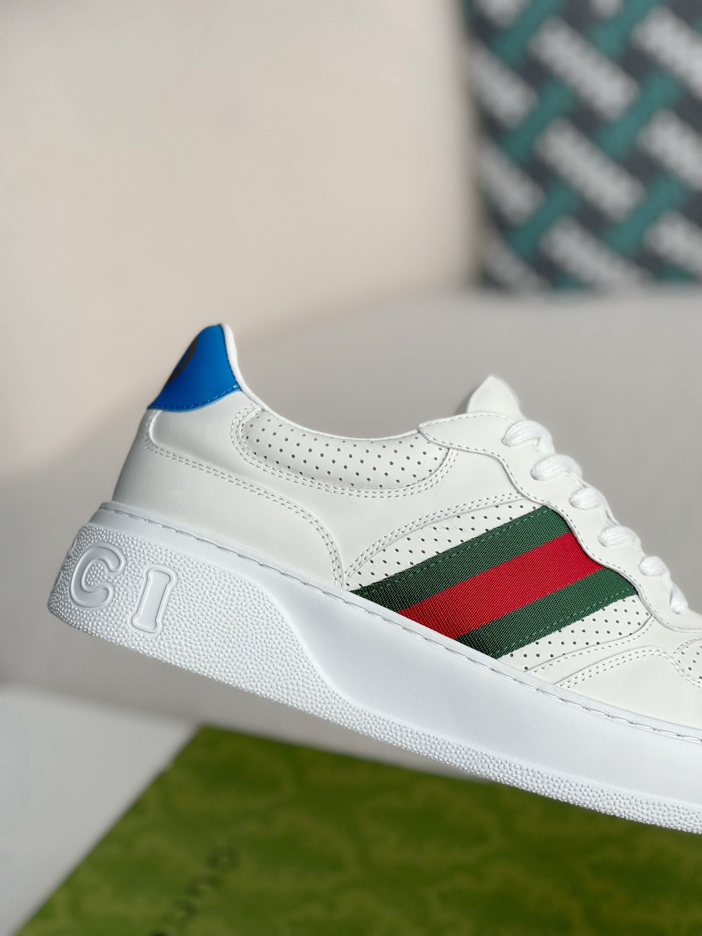 Gucci sneakers Cowhide