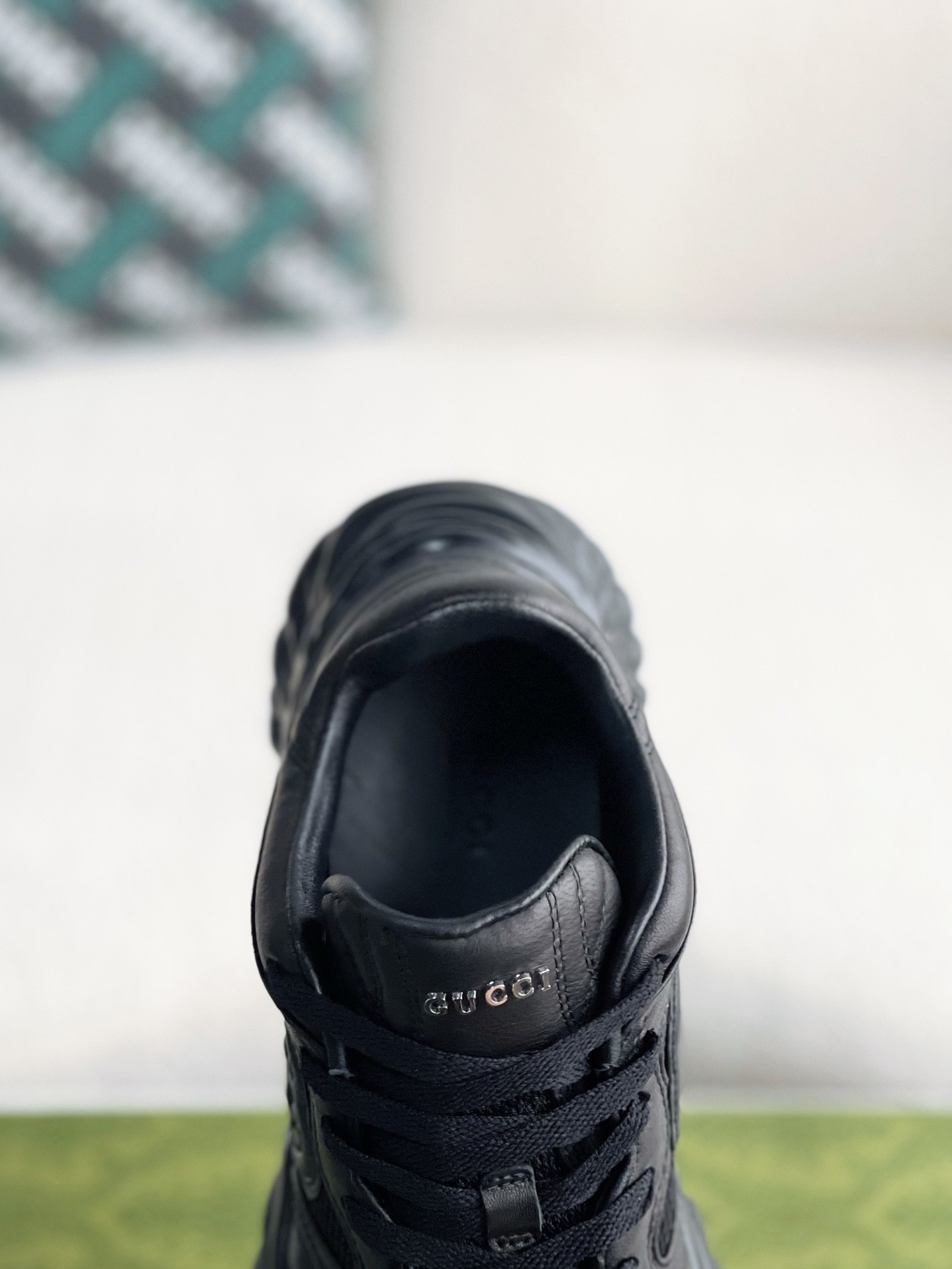 GUCCI nterlock Double G low-top casual shoes