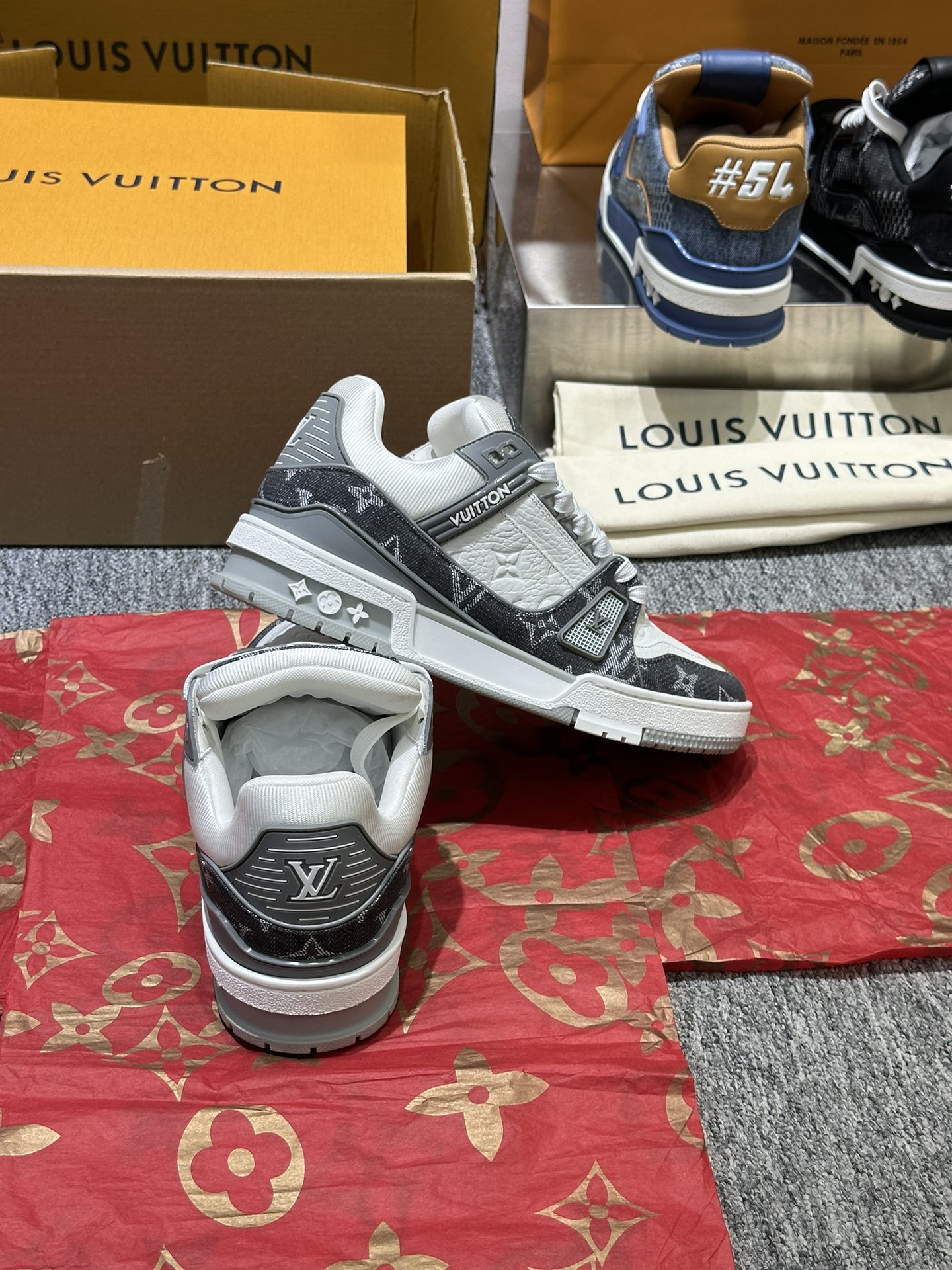 1ADF5I LOUIS Vuitton Trainer Sneaker Louis Vuitton 