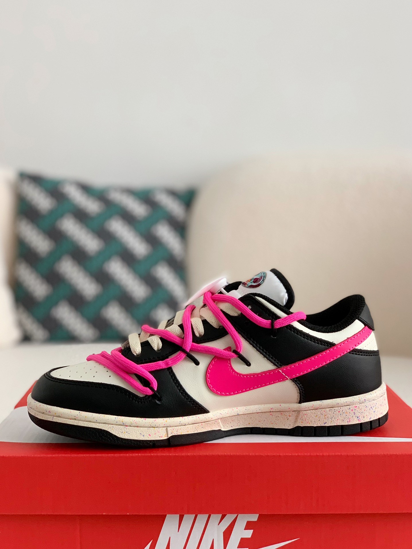 Nike NK SB Dunk Low Sneakers