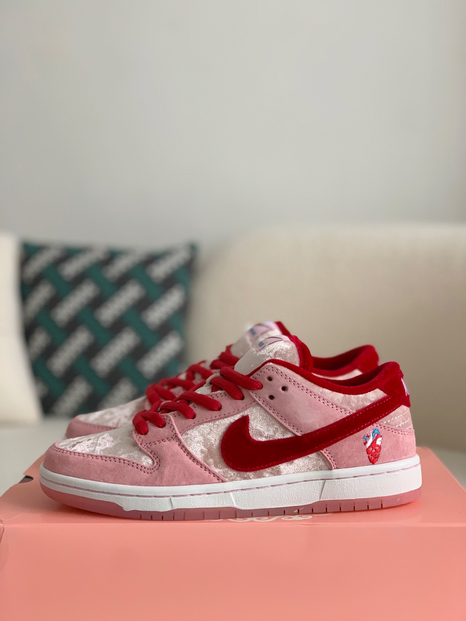 NIKE x SB Dunk Low Sneakers