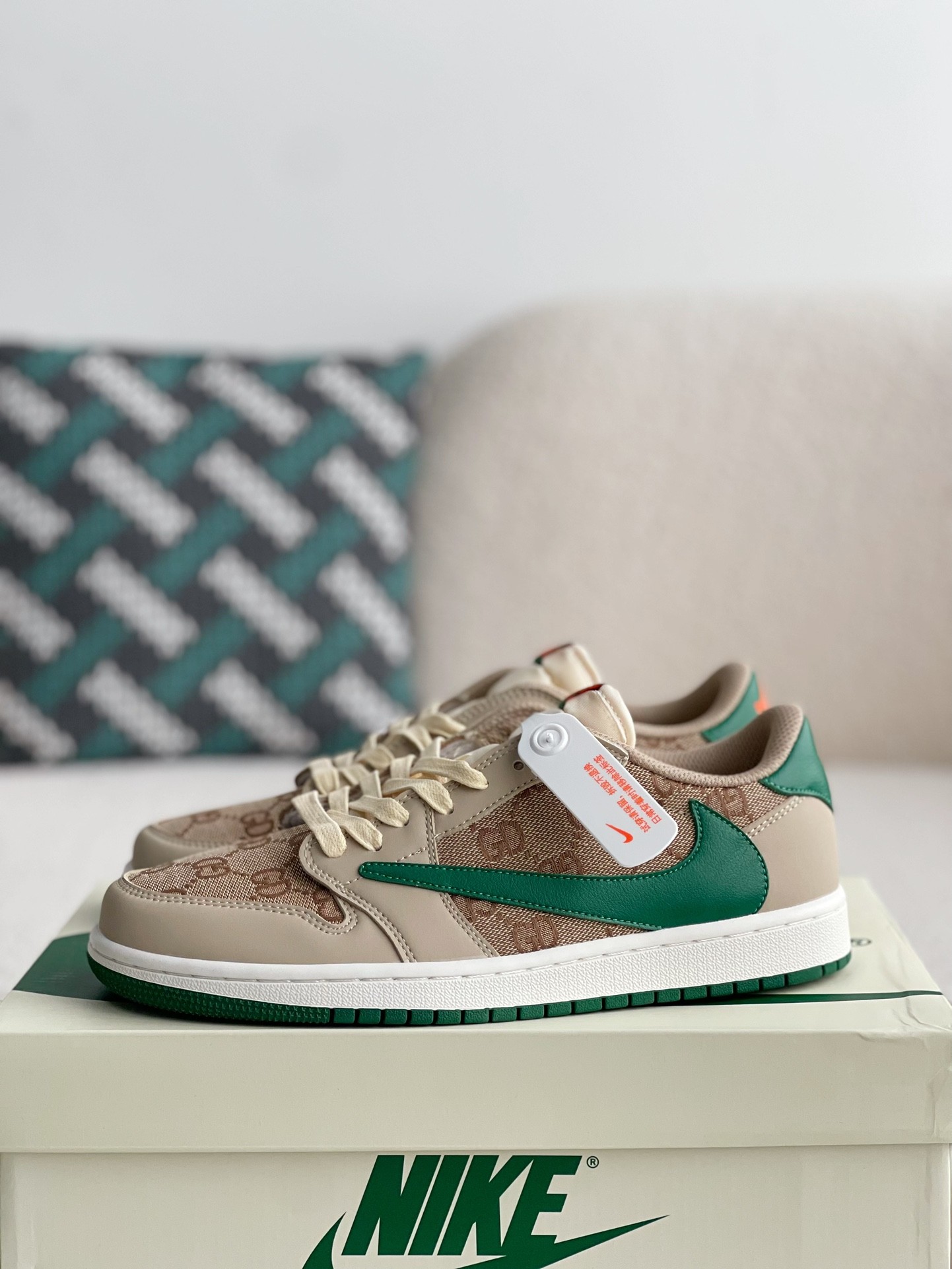 Gucci x Nike Dunk Low Sneakers