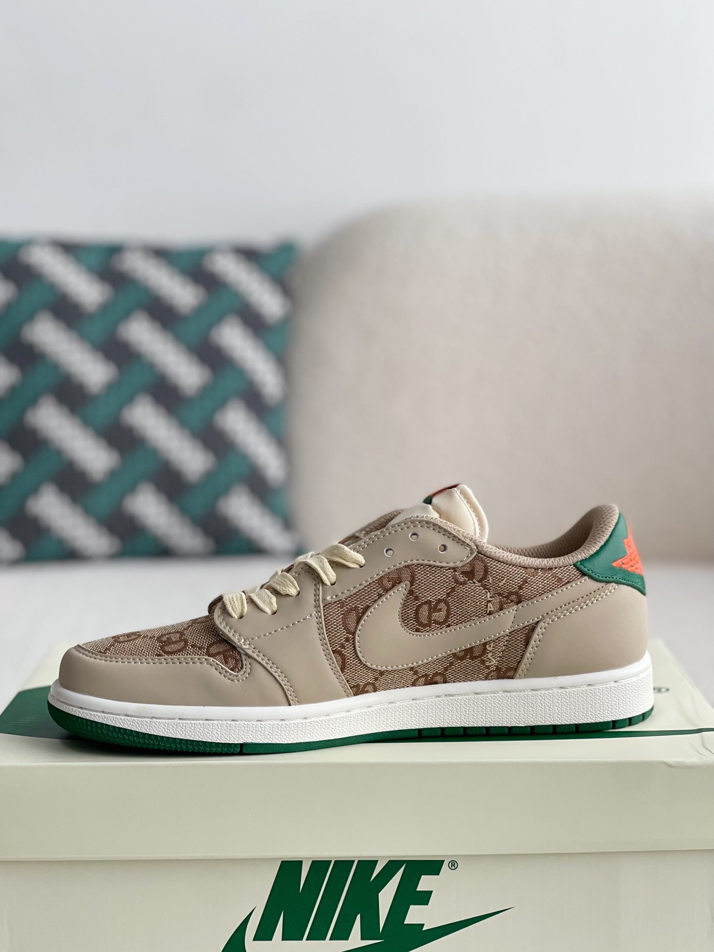 Gucci x Nike Dunk Low Sneakers