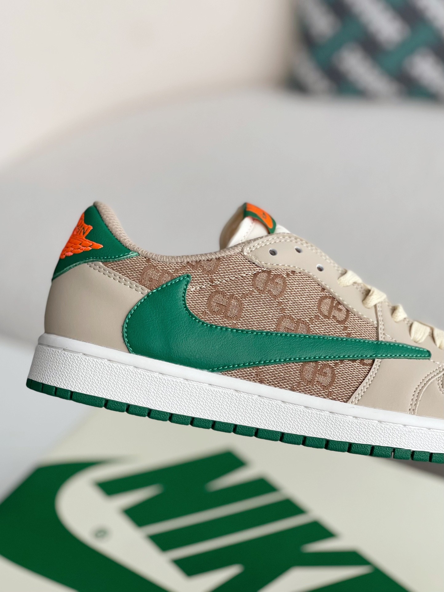 Gucci x Nike Dunk Low Sneakers