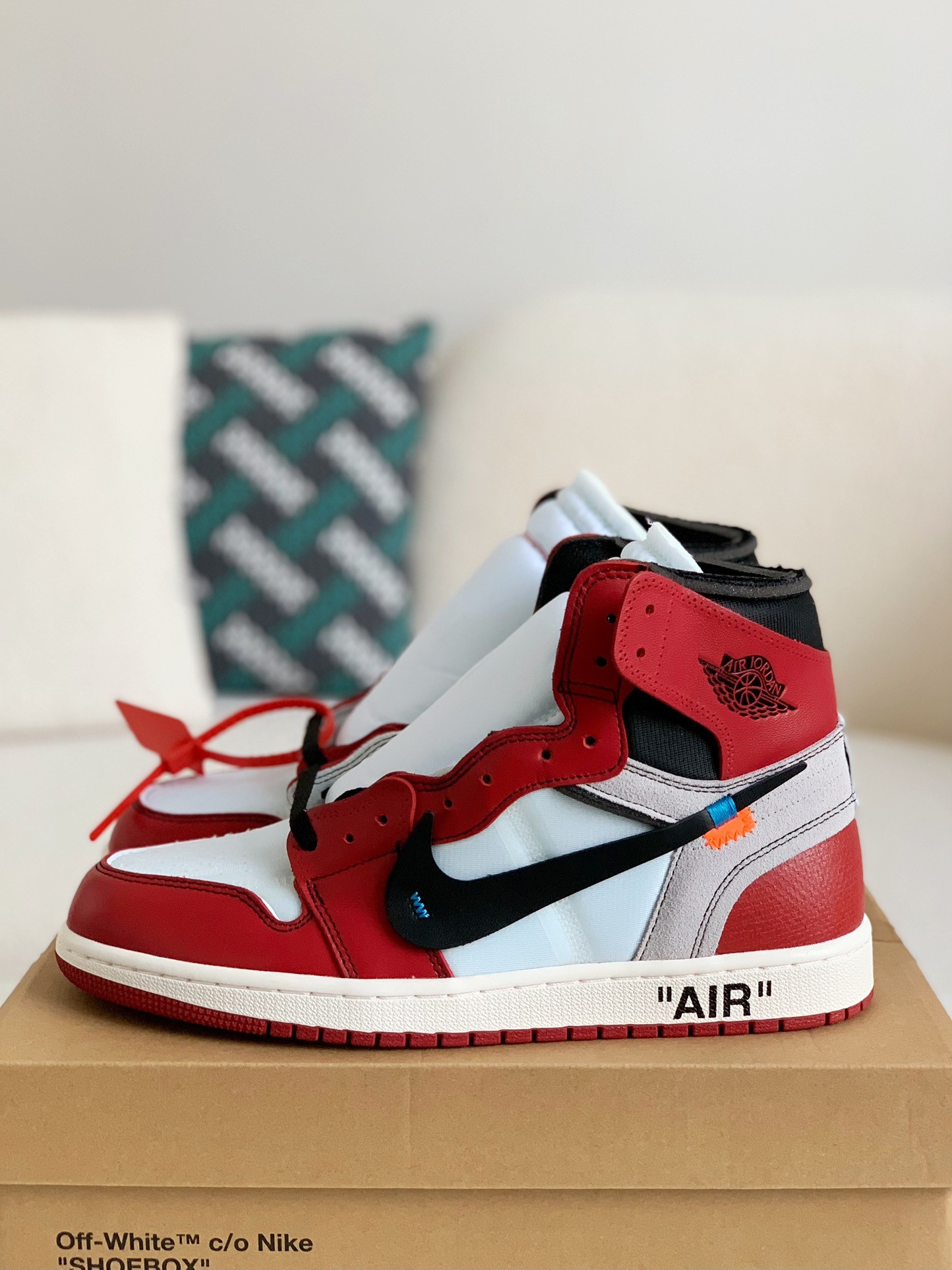 Nike Off-White Air Jordan 1 Retro Chicago