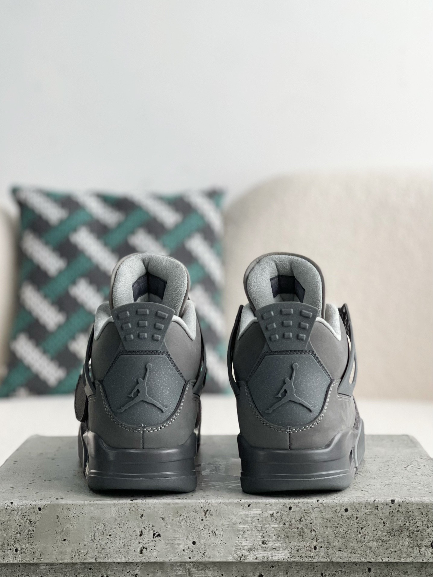 Jordan Air Jordan 4 retro kaws suede lig htweight wear-resistant non-slip mid-top