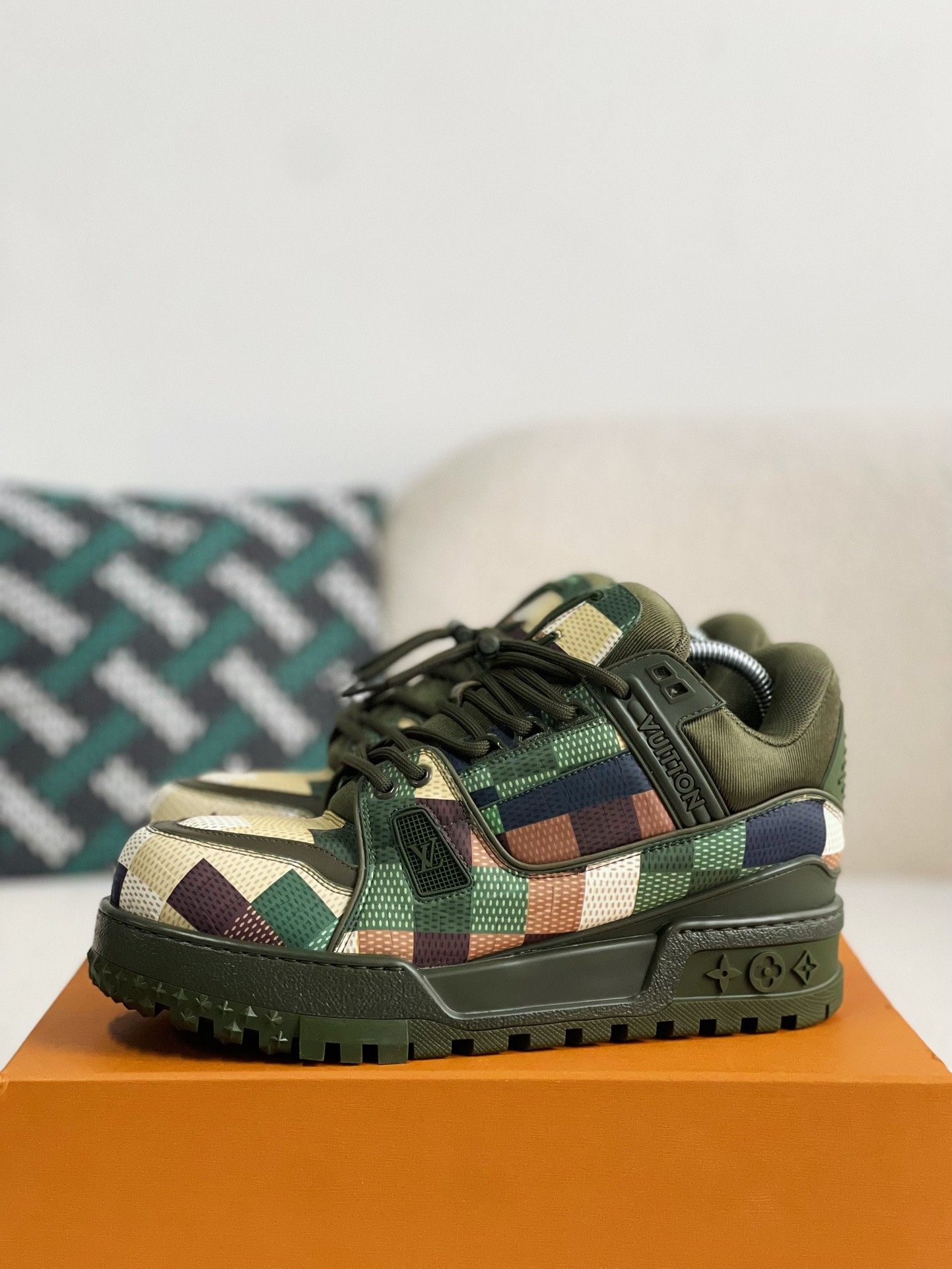 LOUIS VUITTON TRAINER MAXI SNEAKERS