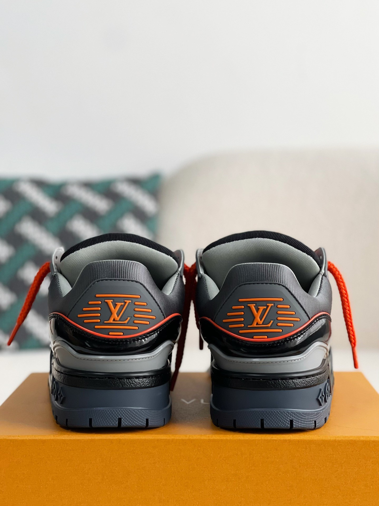 LOUIS VUITTON TRAINER MAXI SNEAKERS