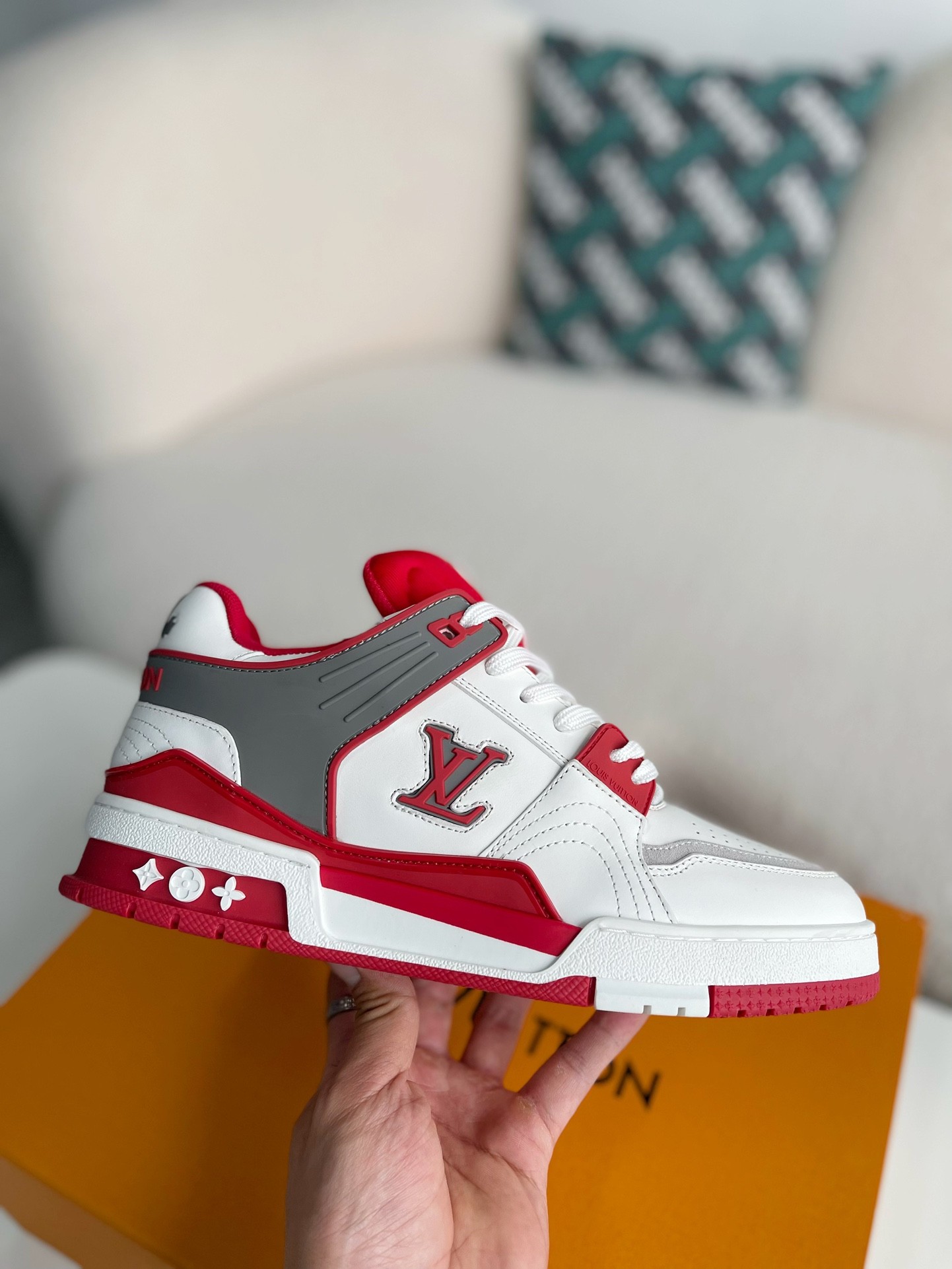 LOUIS VUITTON TRAINER SNEAKERS