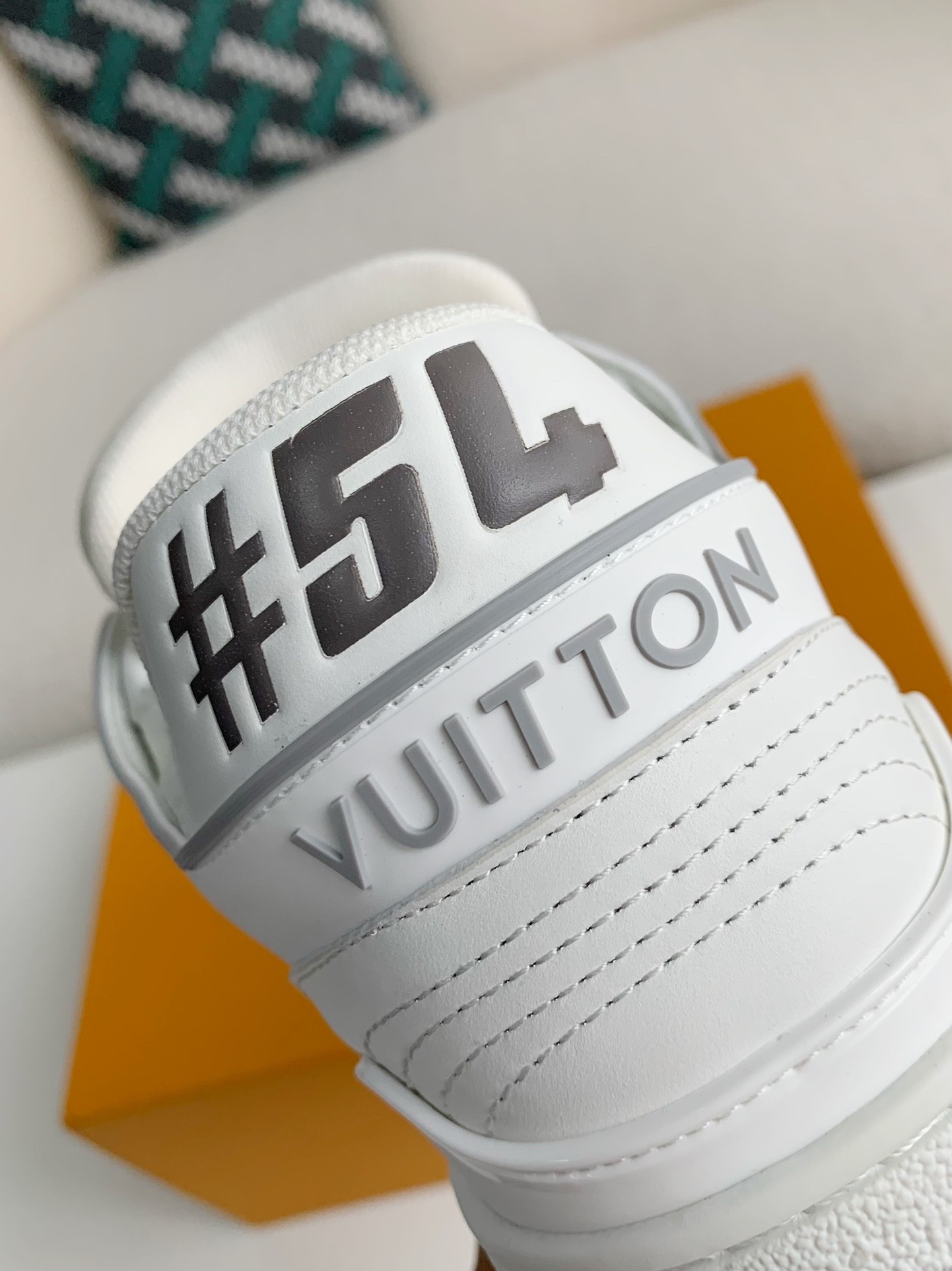 LOUIS VUITTON TRAINER SNEAKERS