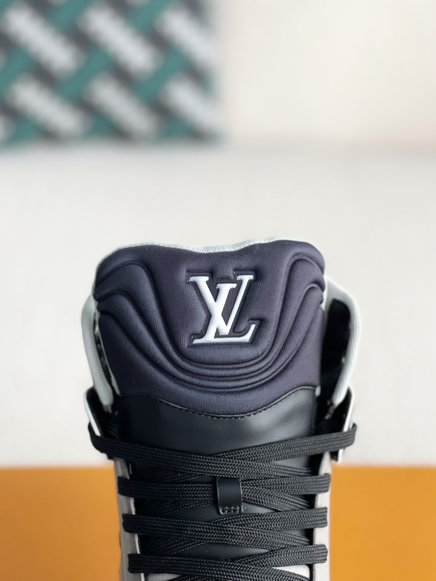 LOUIS VUITTON TRAINER SNEAKERS