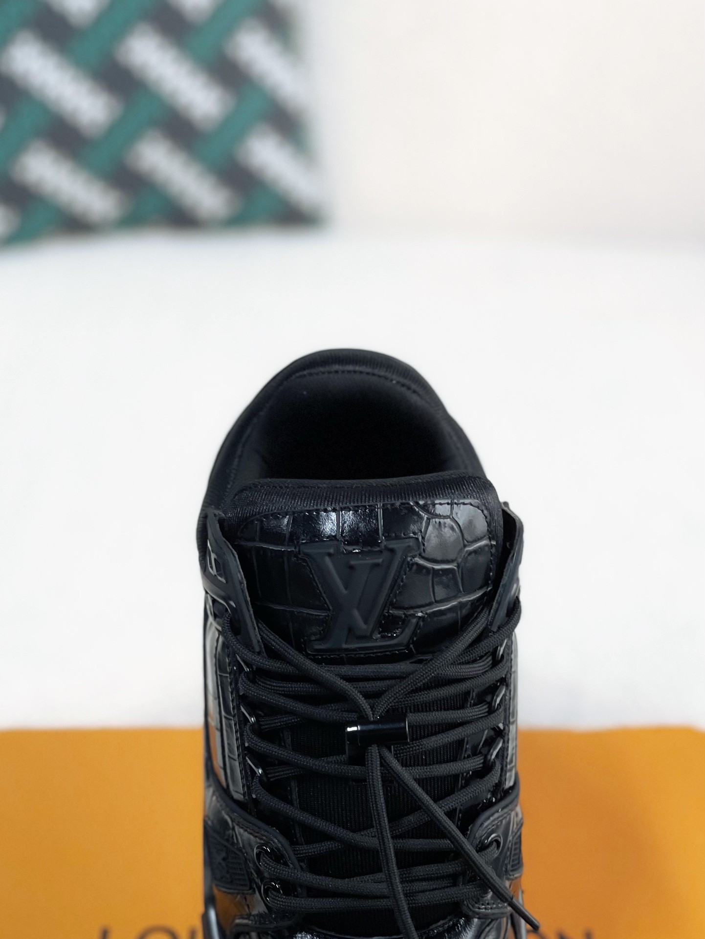 LOUIS VUITTON TRAINER MAXI SNEAKERS