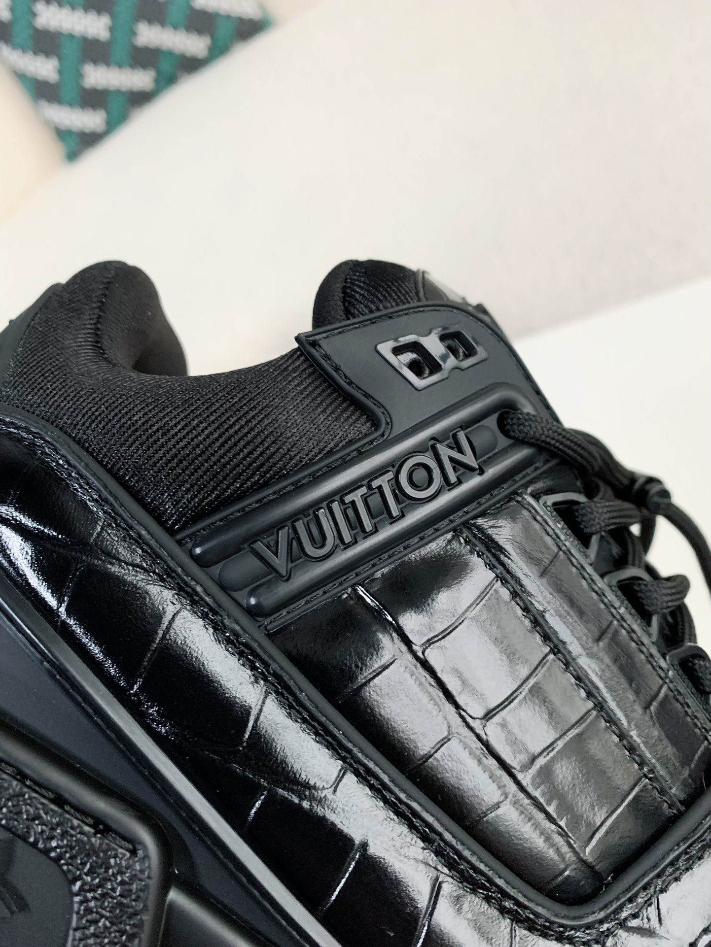 LOUIS VUITTON TRAINER MAXI SNEAKERS