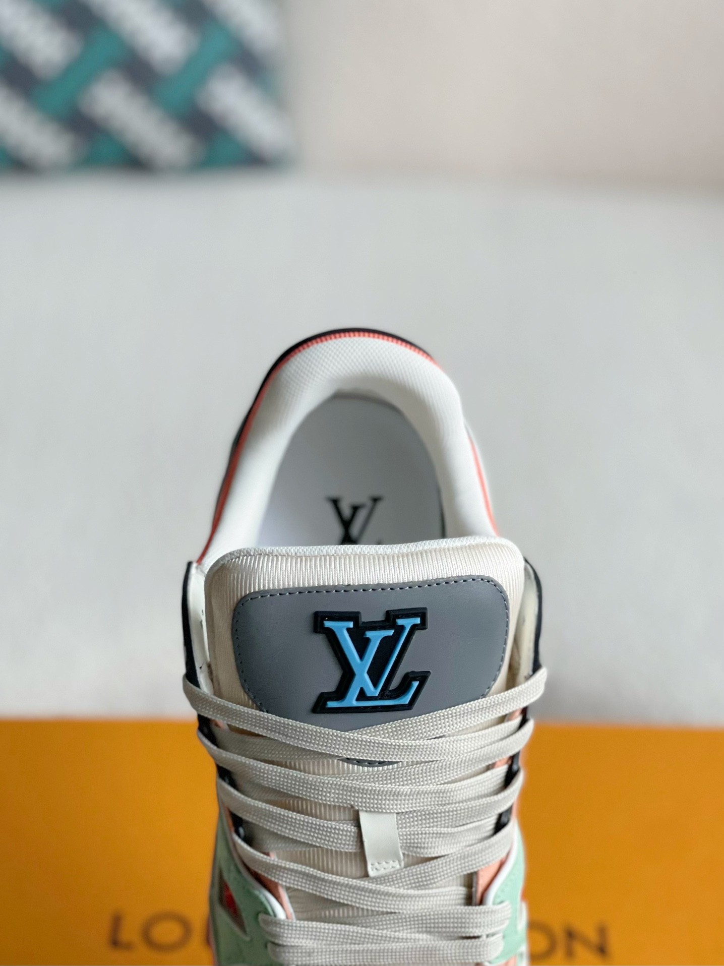 LOUIS VUITTON TRAINER SNEAKERS