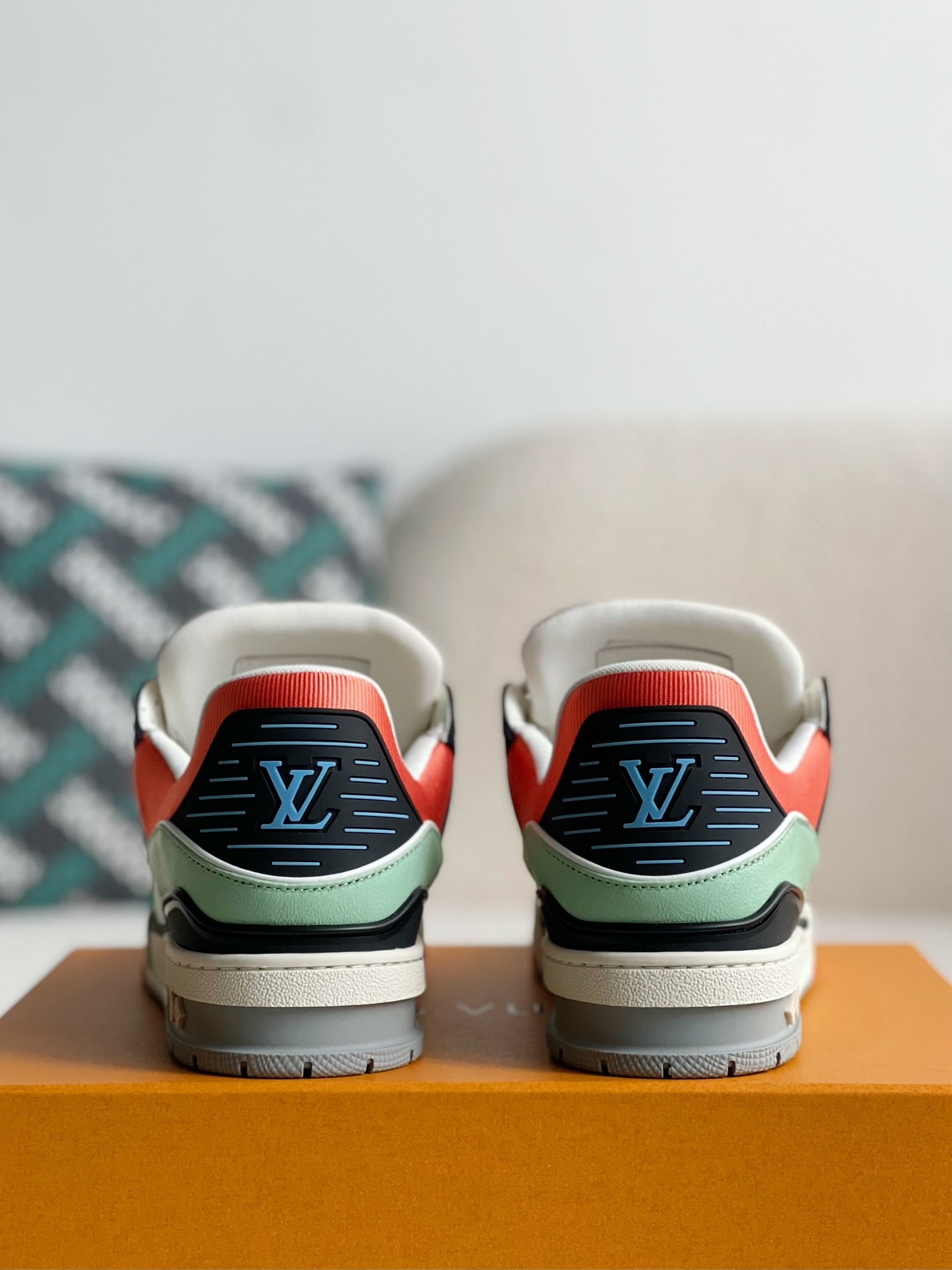 LOUIS VUITTON TRAINER SNEAKERS