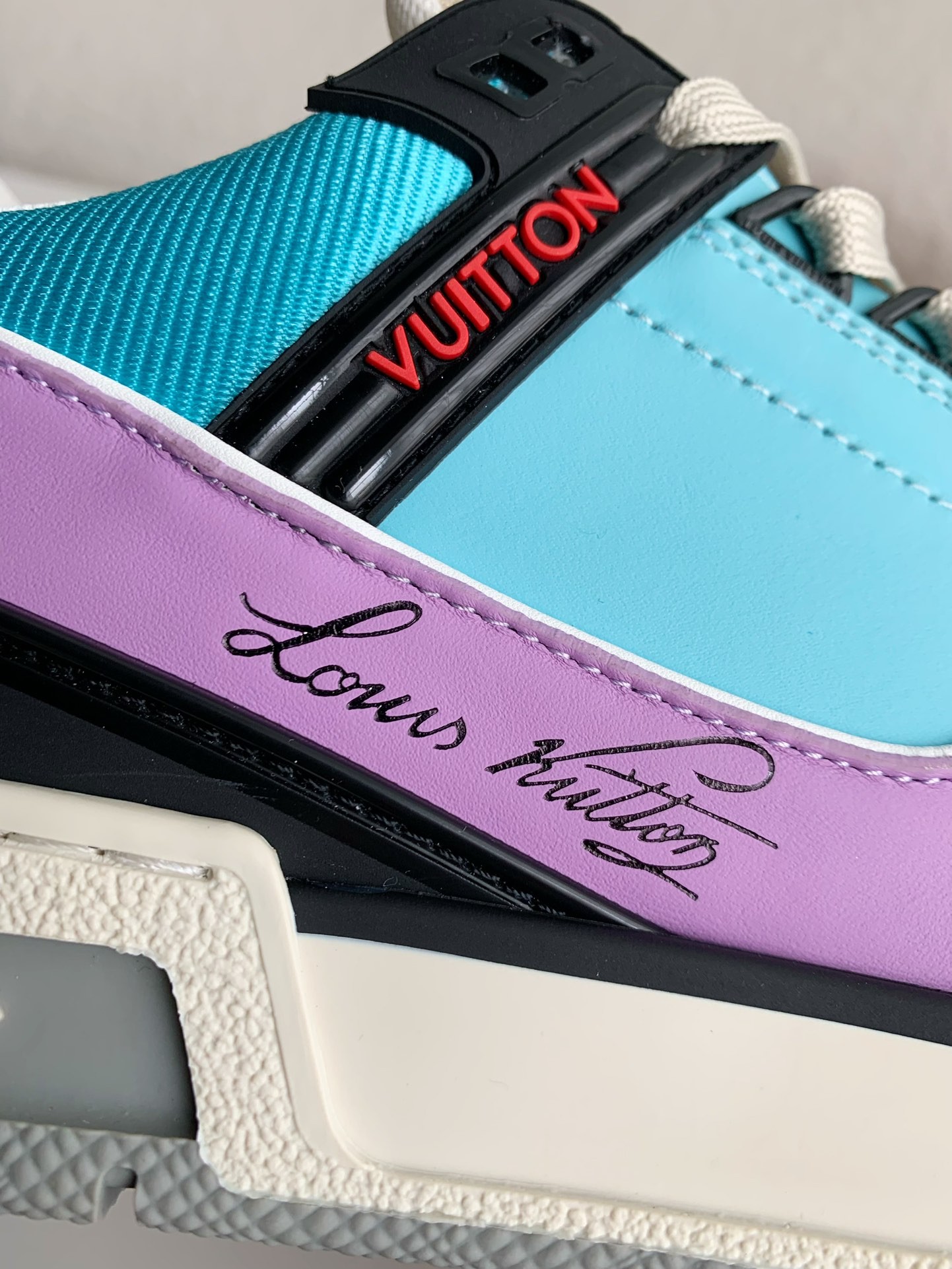 LOUIS VUITTON RUNNER TATIC sneakers