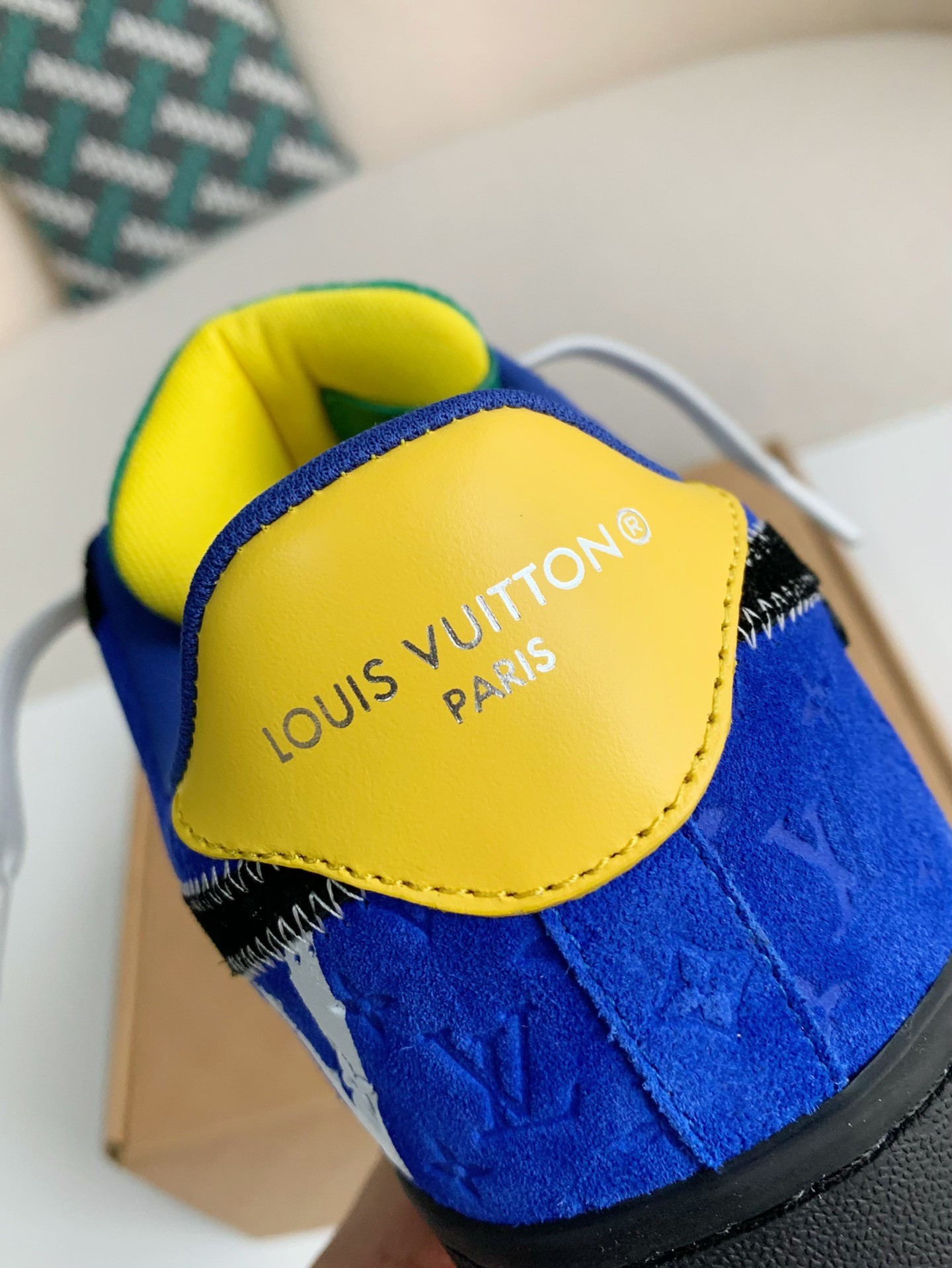 LOUIS VUITTON X NIKE AIR FORCE 1 Sneaker