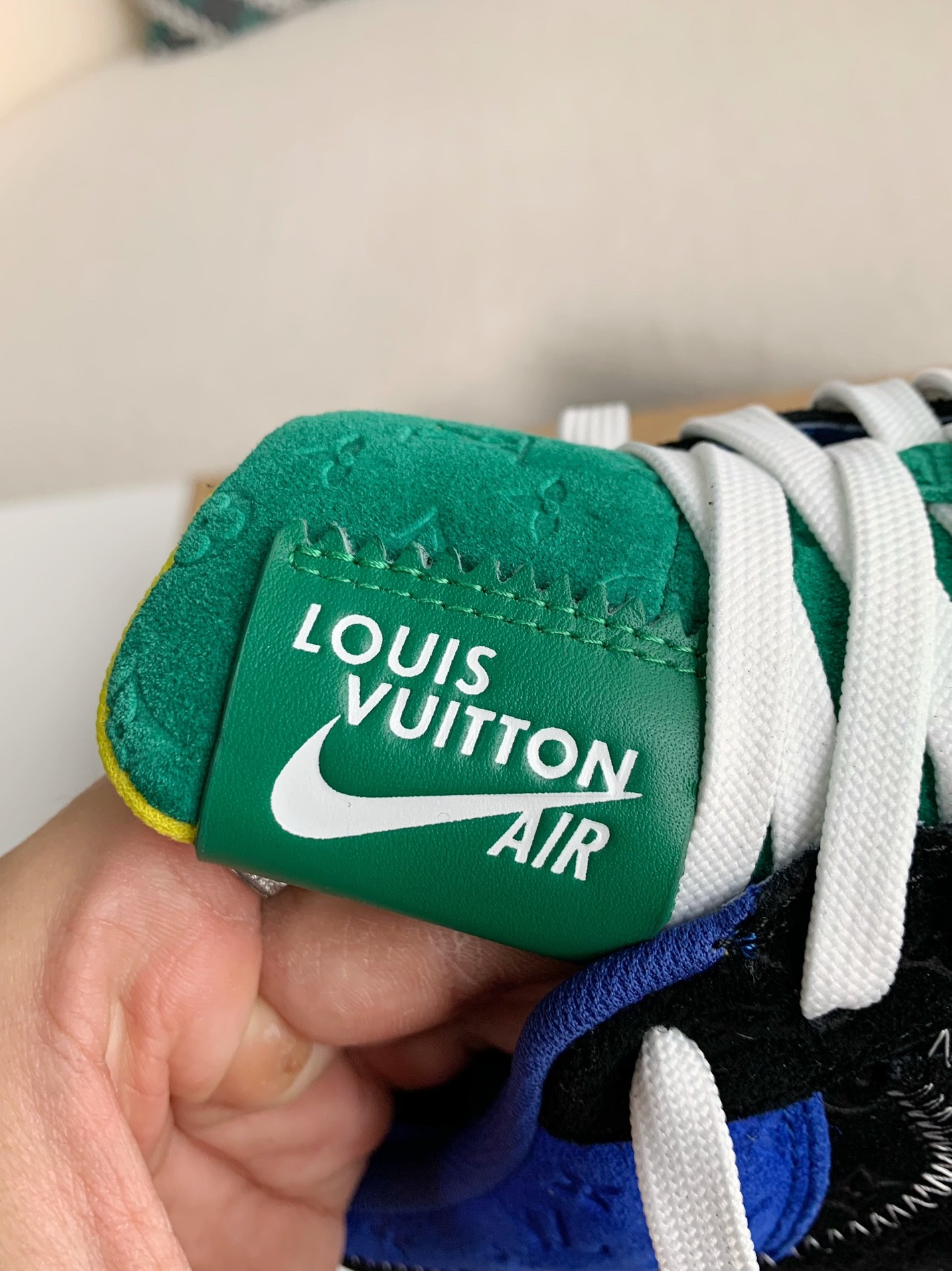 LOUIS VUITTON X NIKE AIR FORCE 1 Sneaker