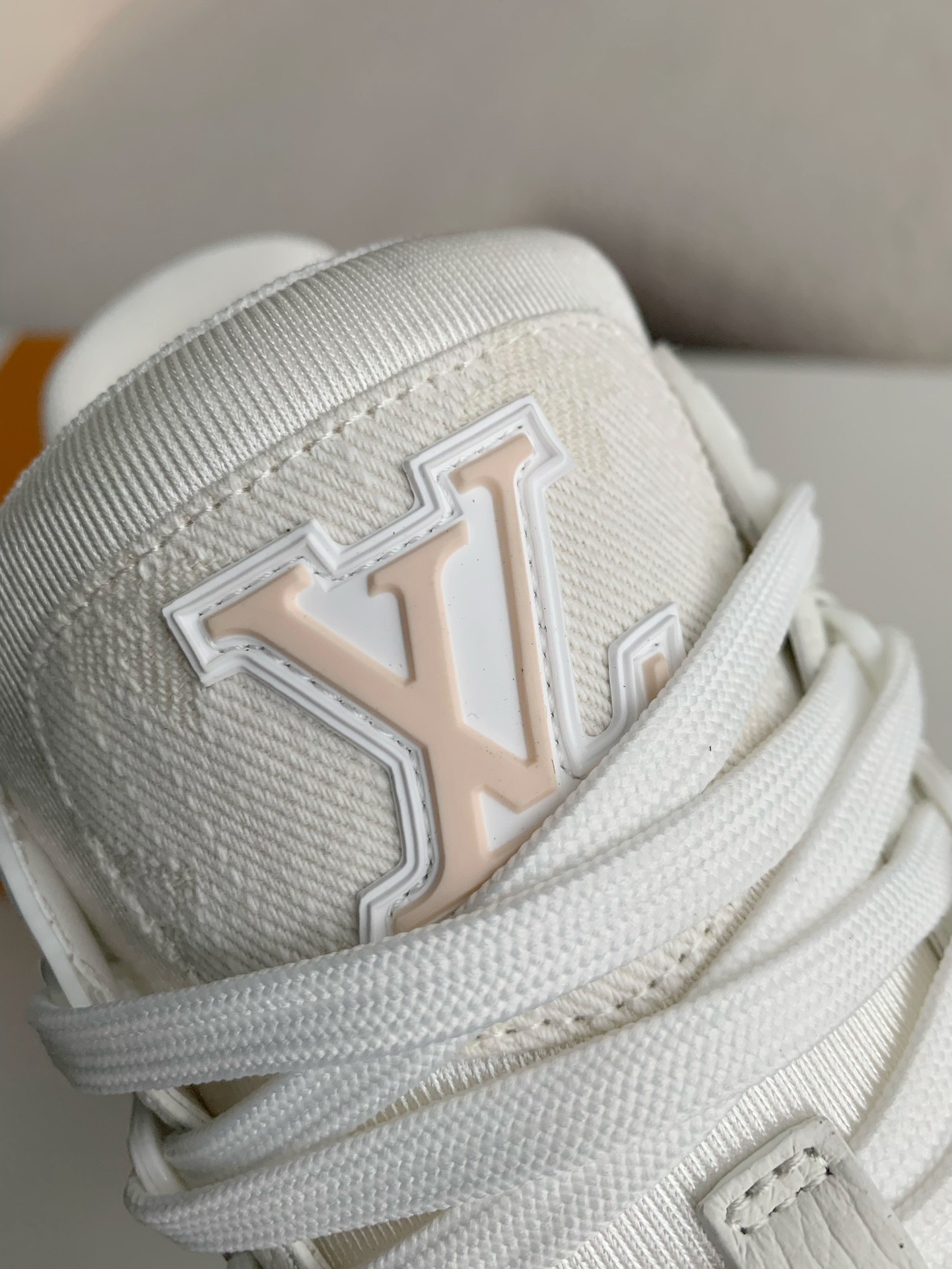 LOUIS VUITTON TRAINER 1A8FN8 Sneakers LOUIS VUITTON TRAINER 1A8FN8 Sneakers  Yellow /White  Leather and Denim LV Trainer Sneakers