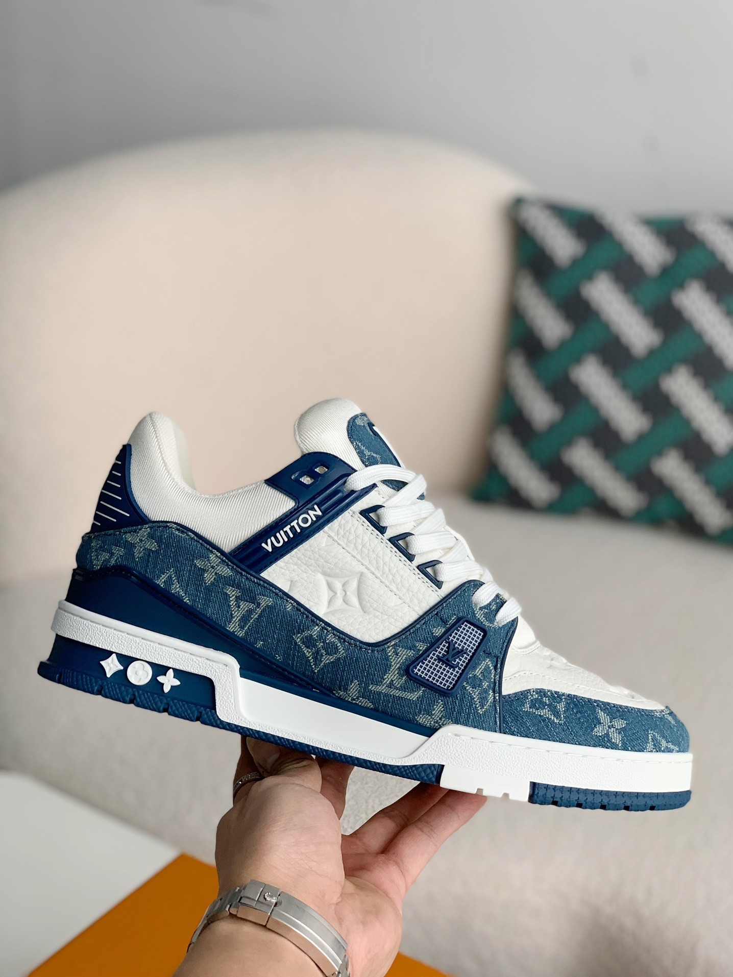 LOUIS VUITTON TRAINER 1A8FN8 Sneakers Louis Vuitton Blue/White Leather and Denim LV Trainer Sneakers