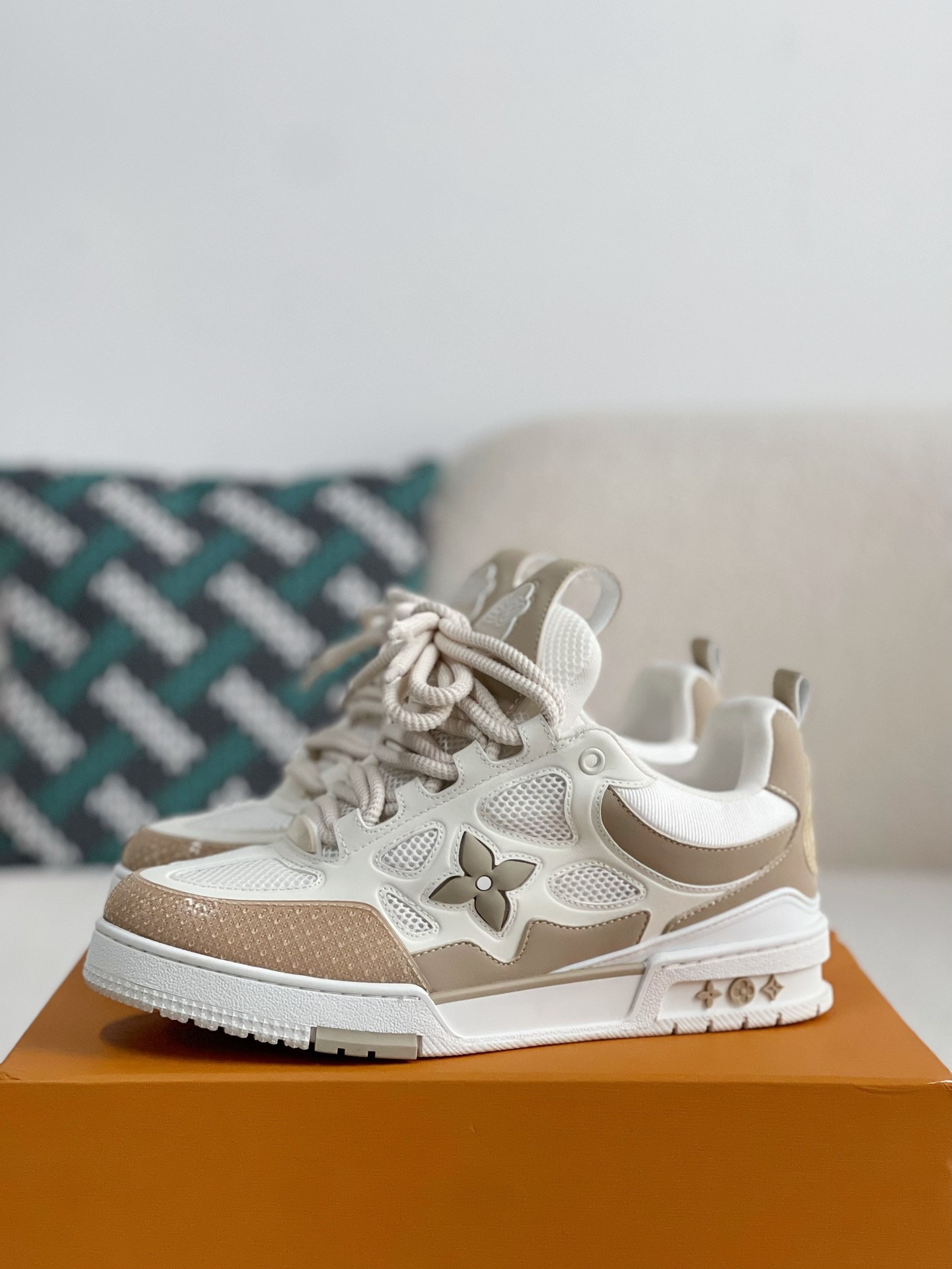 LOUIS VUITTON RUNNER TATIC sneakers