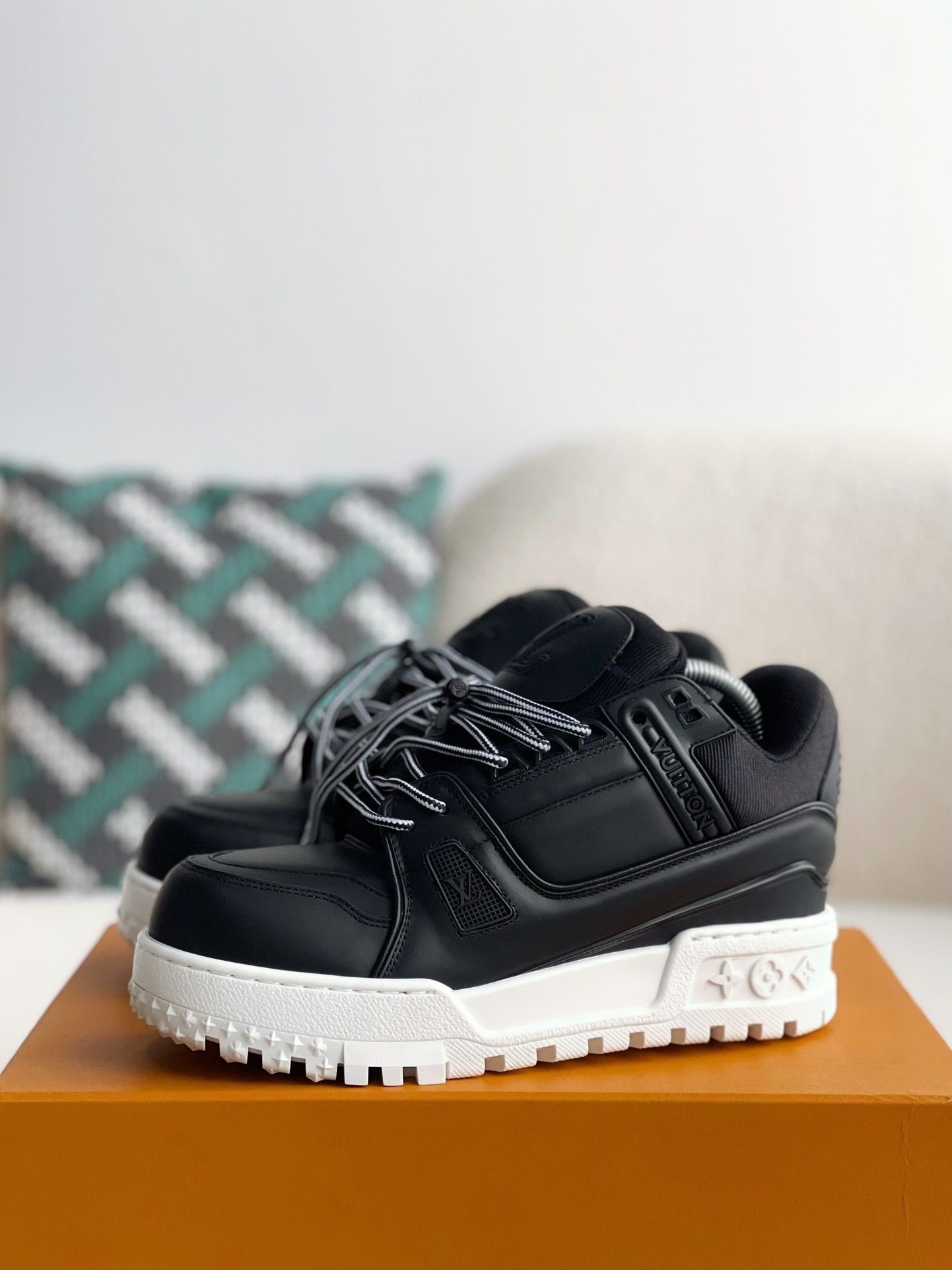 LOUIS VUITTON TRAINER Maxi SNEAKERS