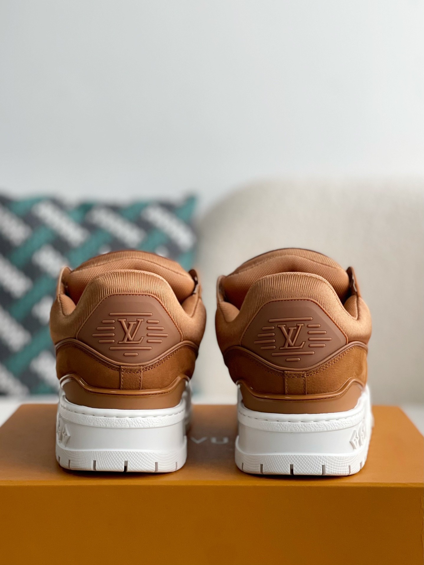 LOUIS VUITTON TRAINER SNEAKERS