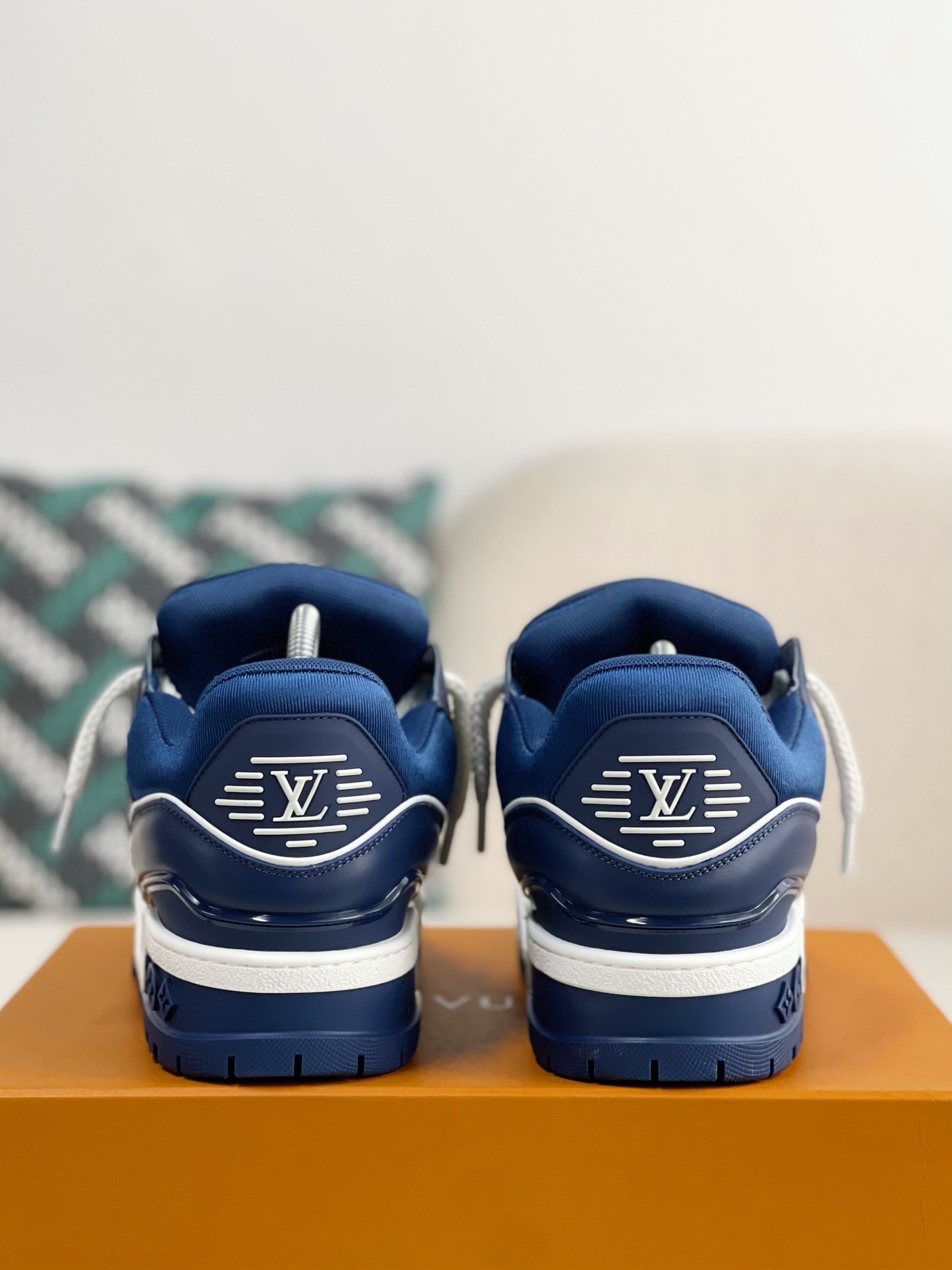 LOUIS VUITTON TRAINER 2023Show style Sneakers