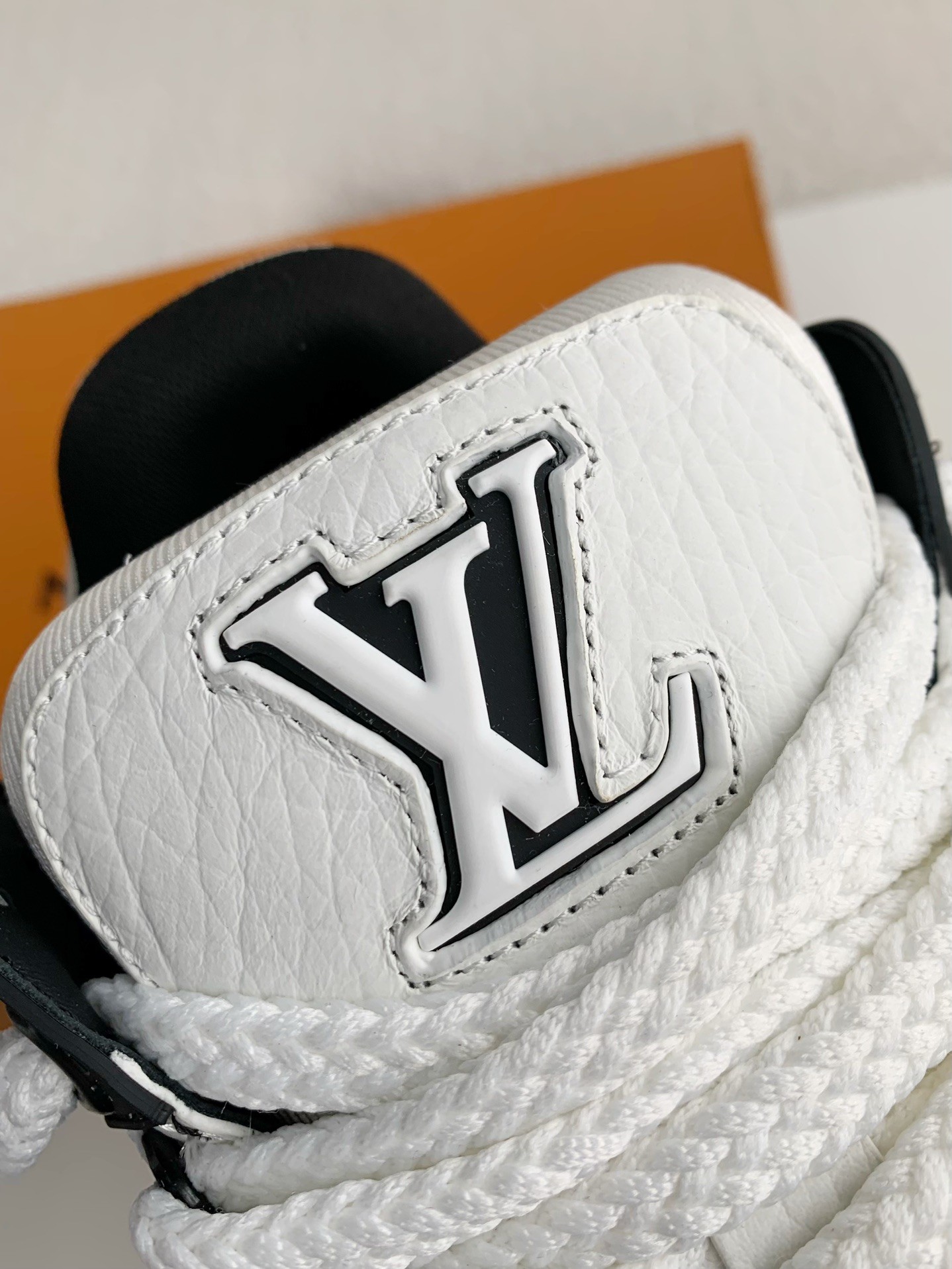 LOUIS VUITTON TRAINER 2023Show style Sneakers