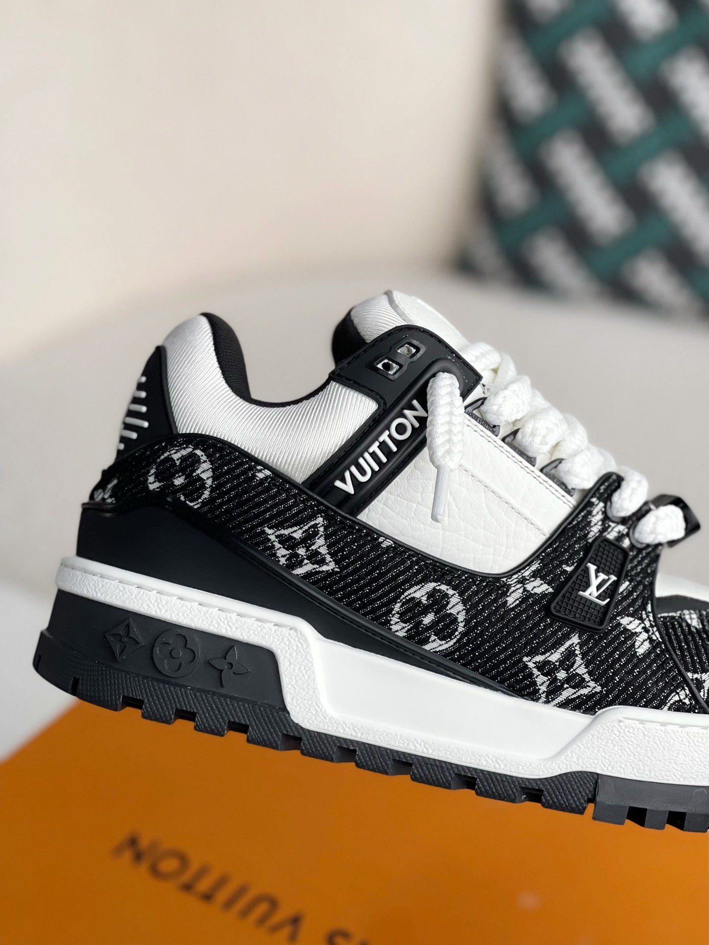 LOUIS VUITTON TRAINER 2023Show style Sneakers